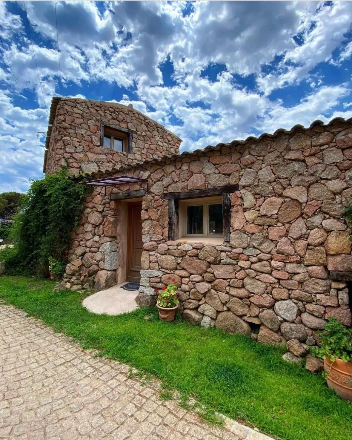 Property building in Hôtel Ambassador Palombaggia