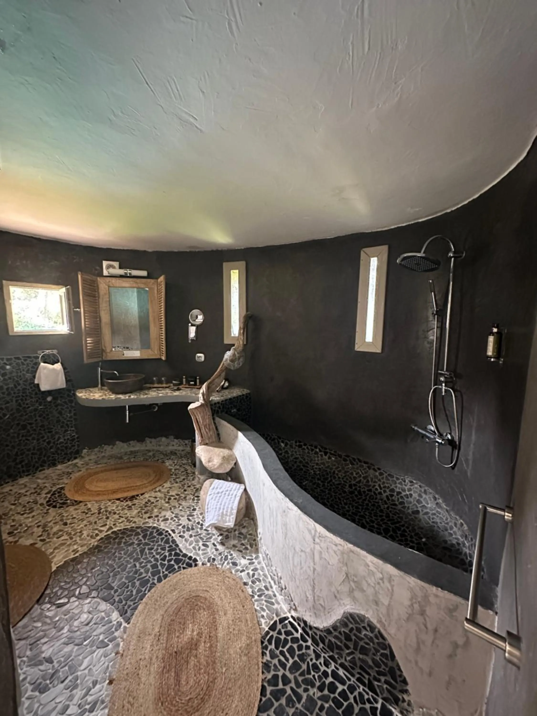 Bathroom in Hôtel Ambassador Palombaggia