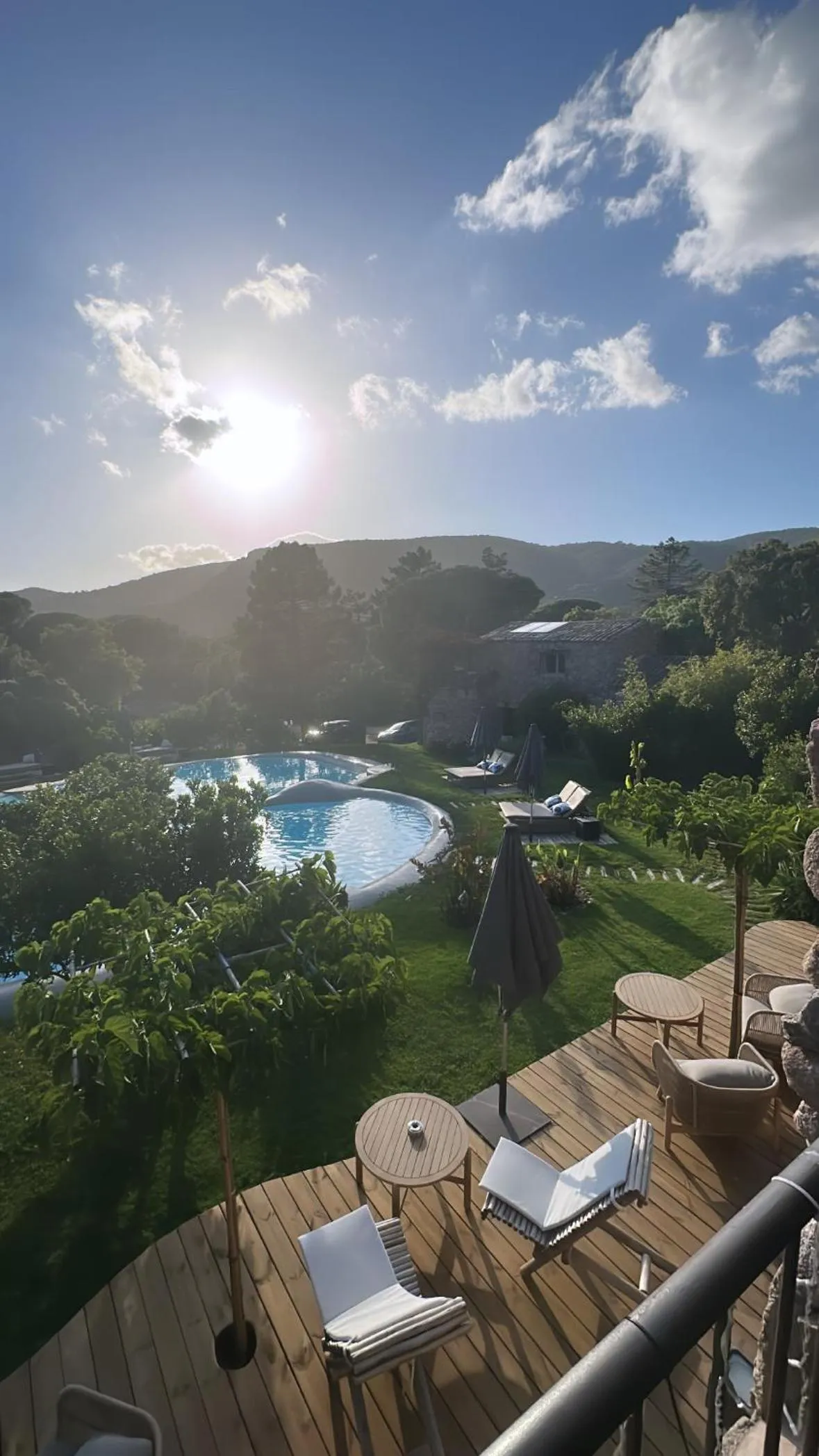 Patio in Hôtel Ambassador Palombaggia