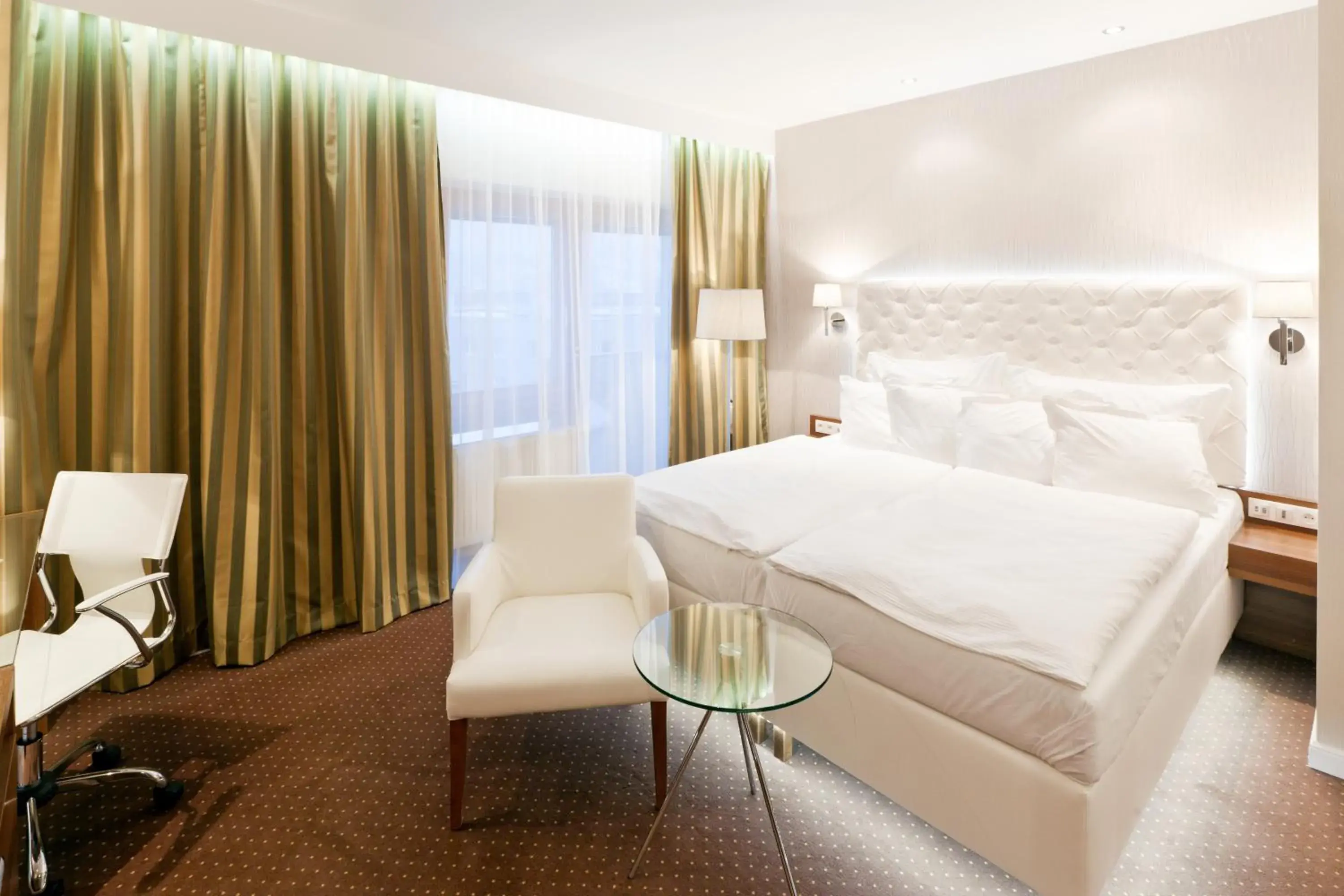 Photo of the whole room, Bed in Pytloun City Boutique Self Check-in Hotel Photo of the whole room, Bed in Pytloun City Boutique Self Check-in Hotel