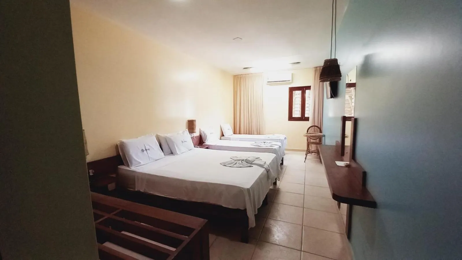 Photo of the whole room, Bed in Albacora Praia Hotel