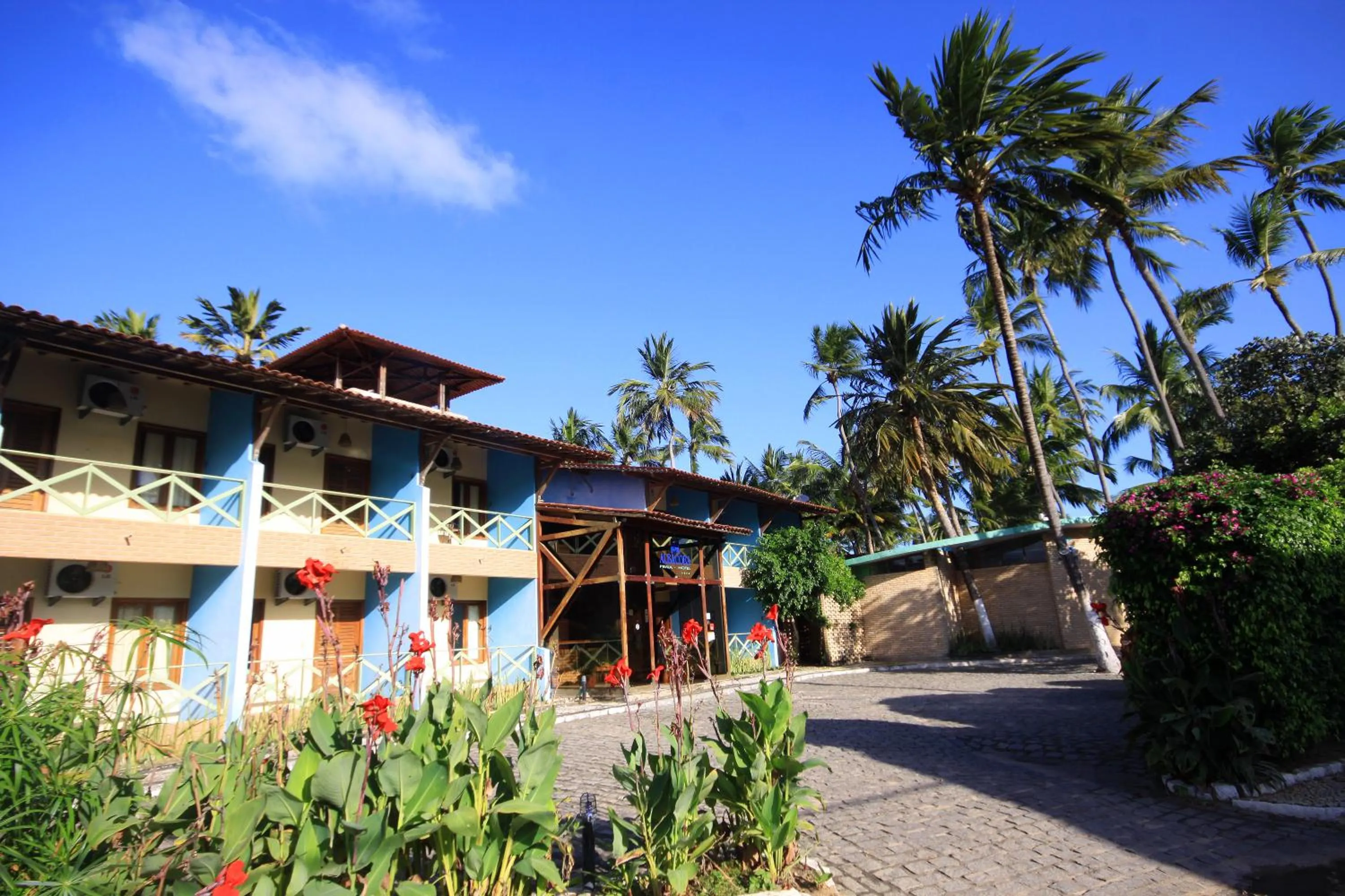 Property building in Albacora Praia Hotel