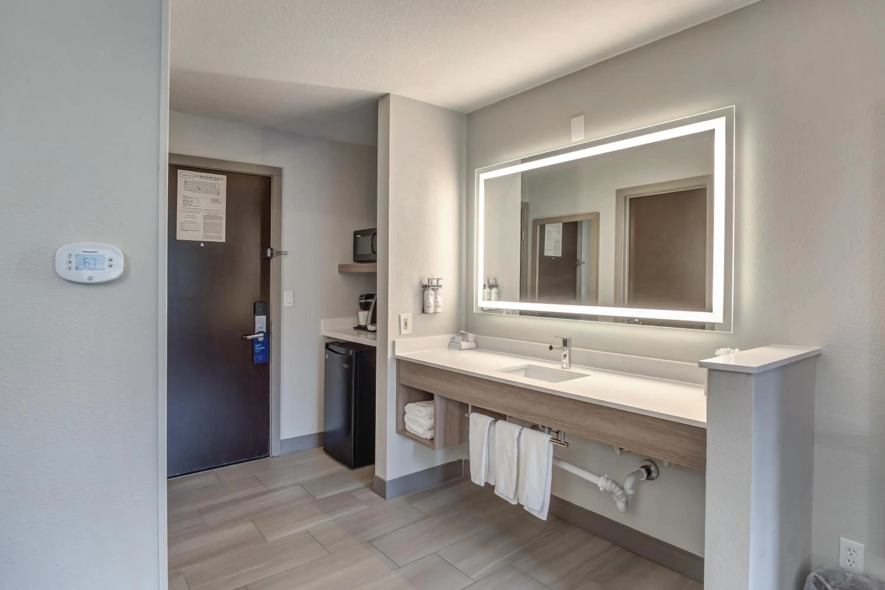 Bathroom in Holiday Inn Express Portland East - Columbia Gorge by IHG
