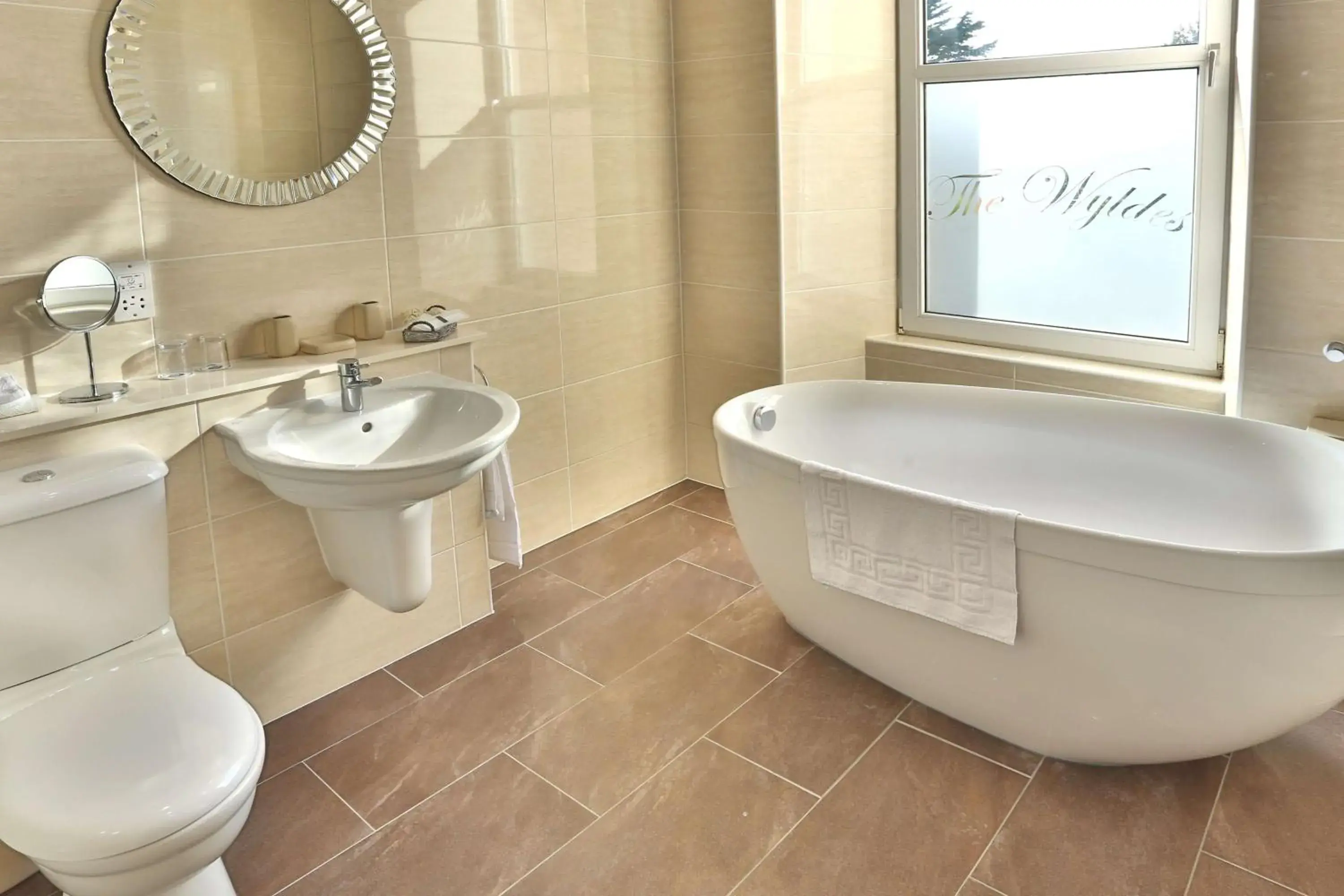 Photo of the whole room in Woodlands Hotel, BW Signature Collection Photo of the whole room in Woodlands Hotel, BW Signature Collection