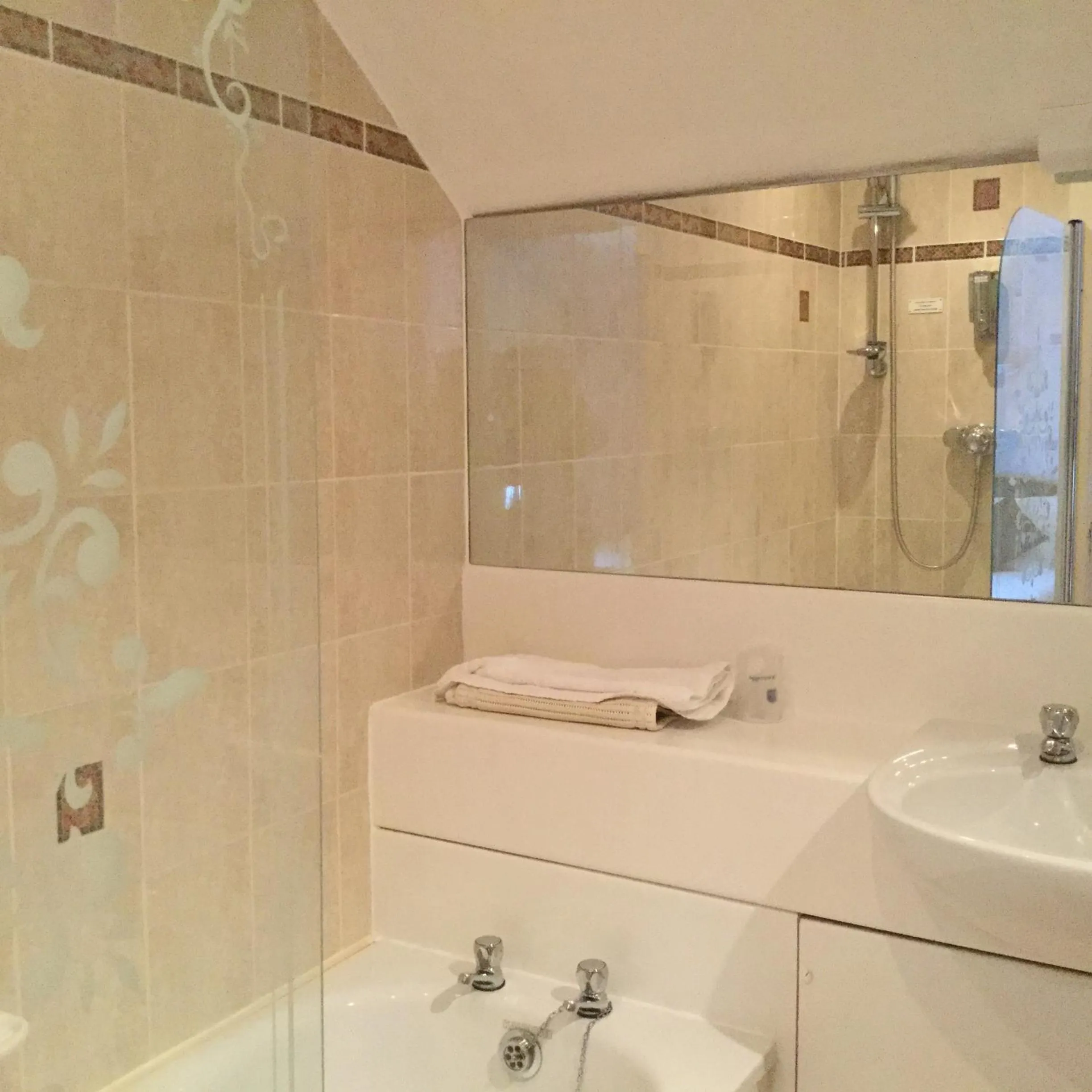 Bathroom in Woodlands Hotel, BW Signature Collection