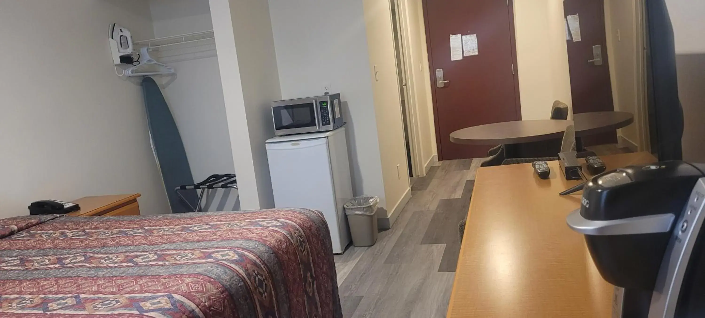 Large Single Room in Ace Inn Large Single Room in Ace Inn