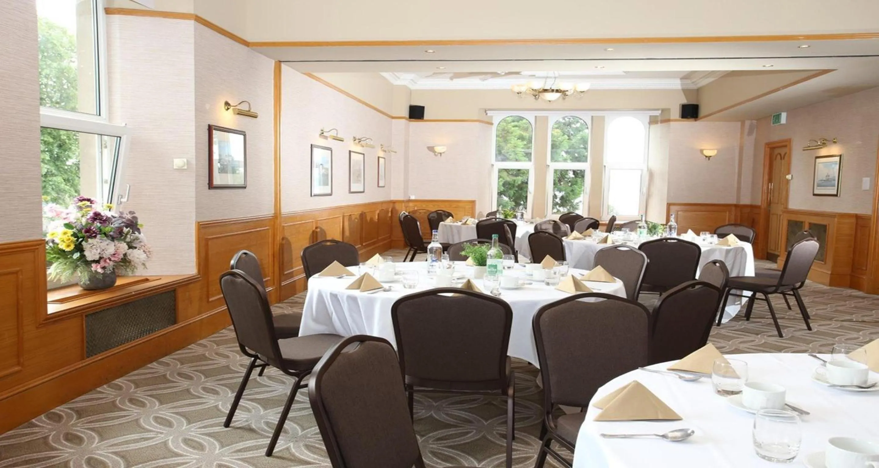 Meeting/conference room in Invercarse Hotel Dundee, BW Signature Collection