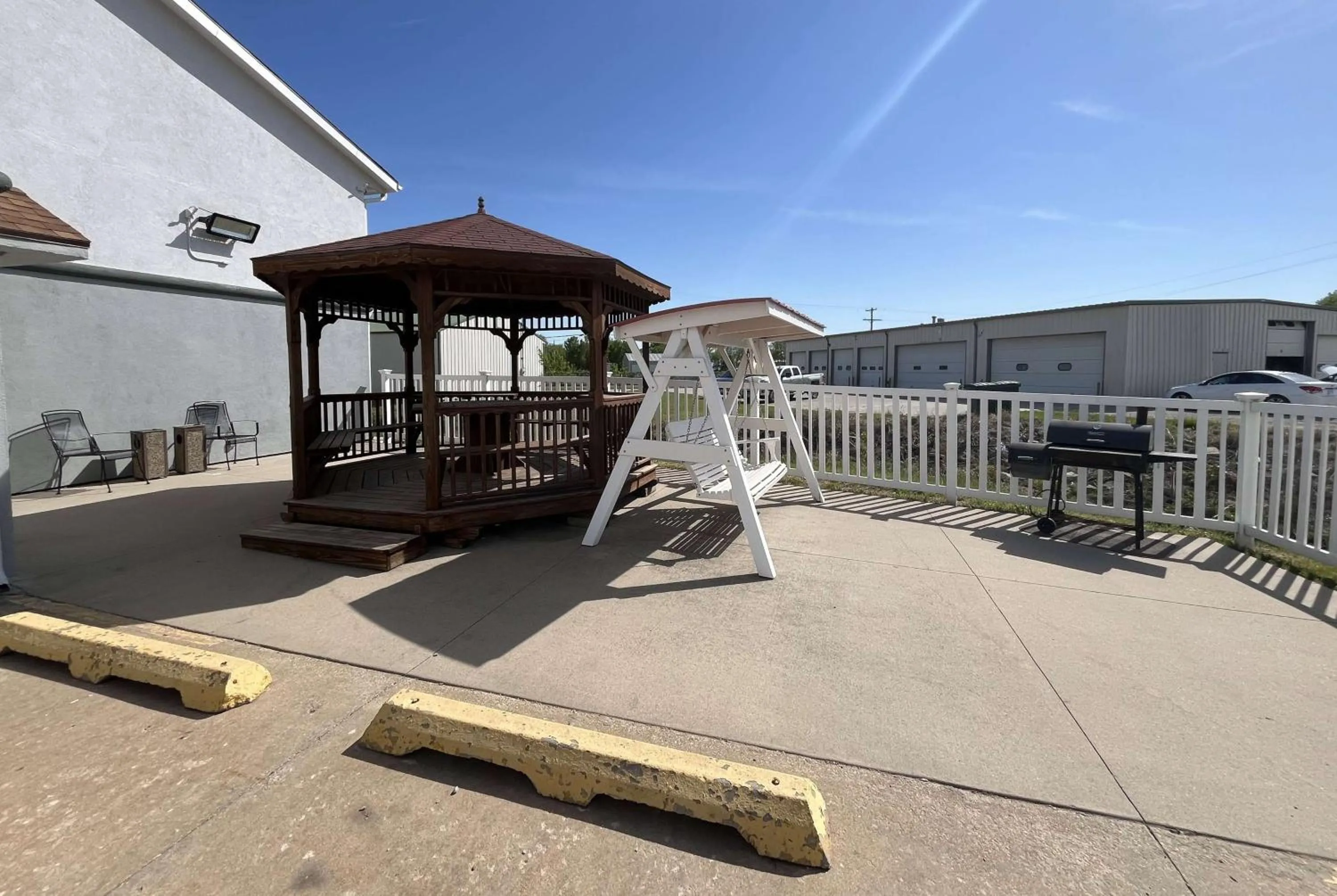 BBQ facilities in Super 8 by Wyndham Emporia