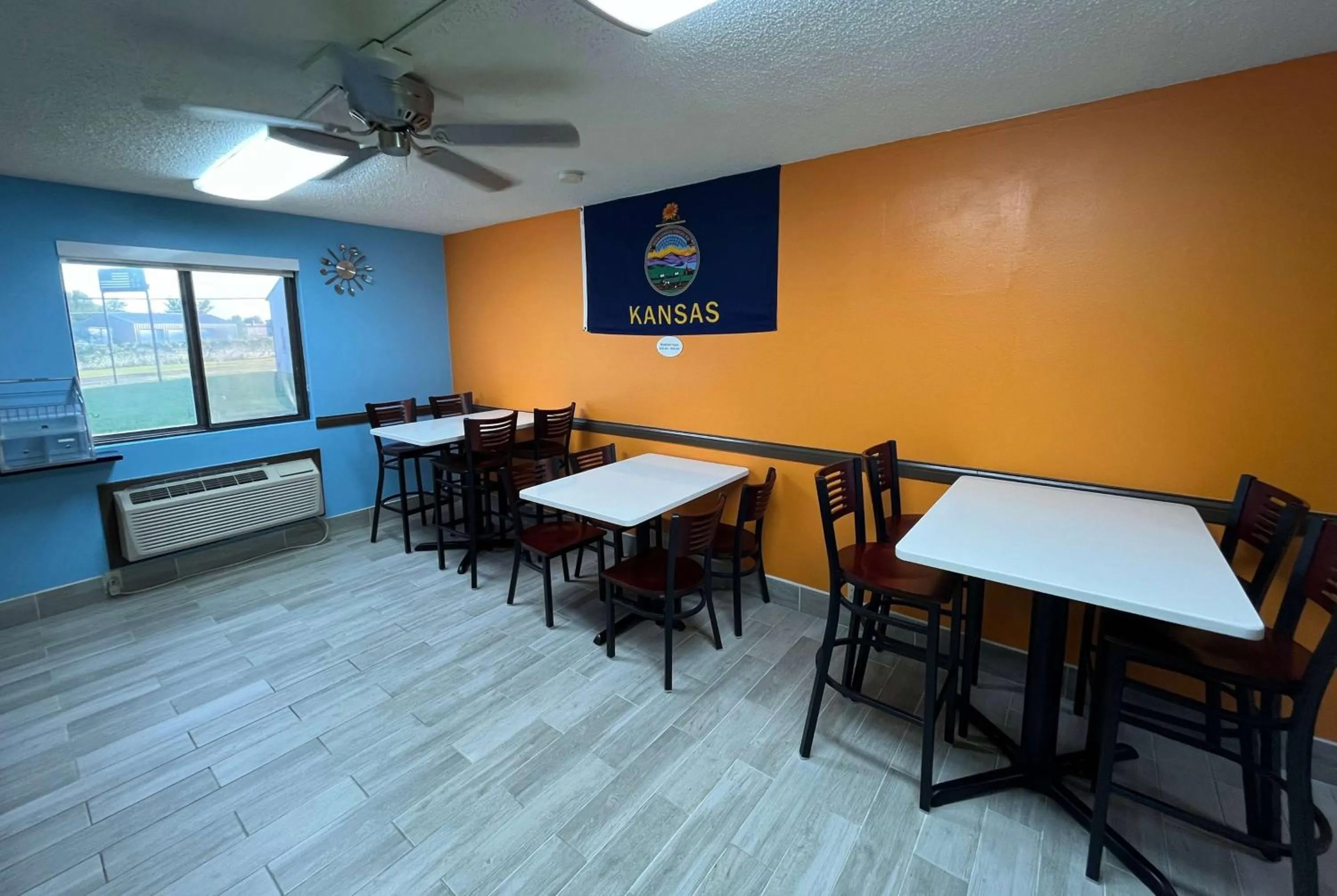 Breakfast in Super 8 by Wyndham Emporia