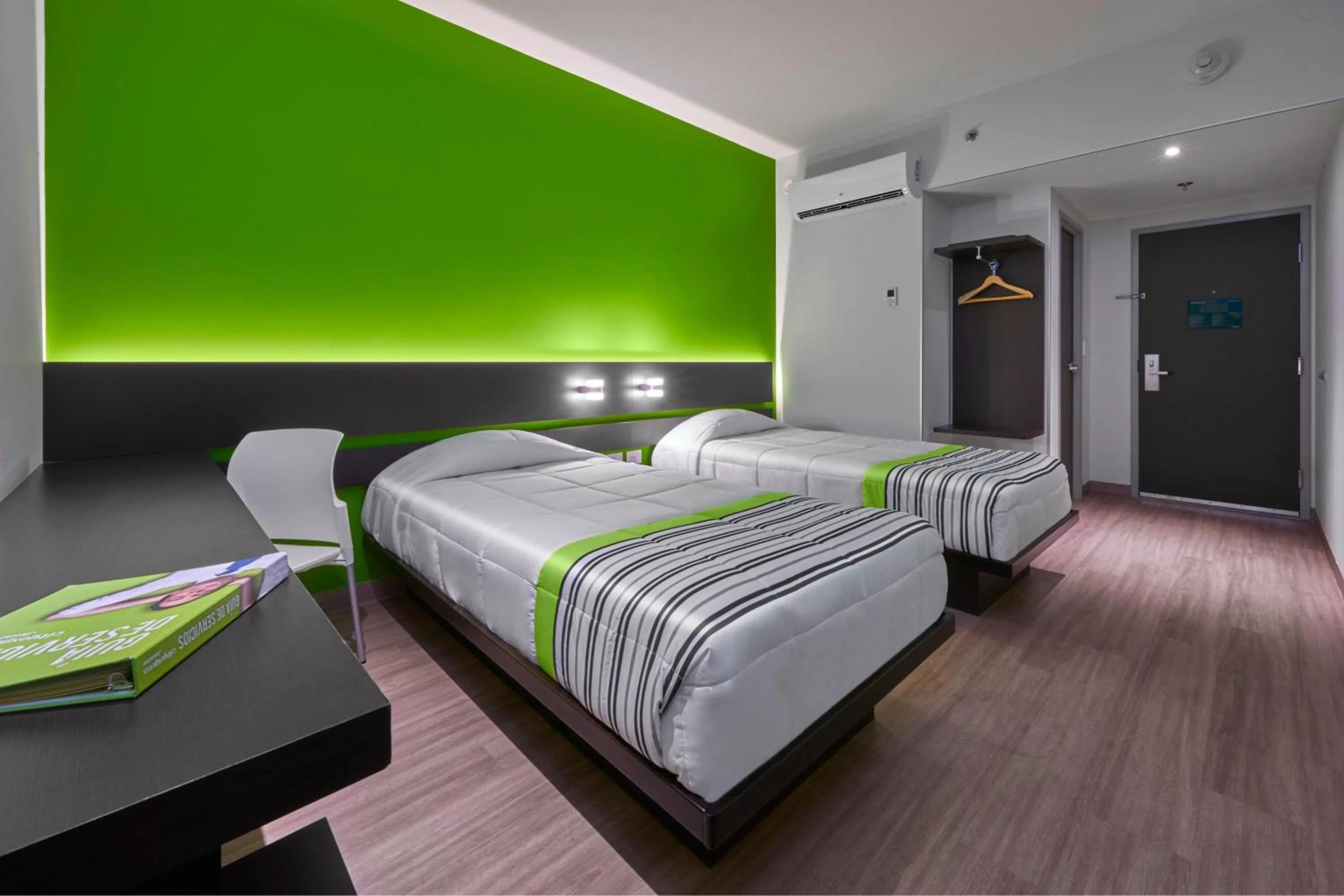 Bedroom, Bed in City Express Junior by Marriott Juarez Consulado