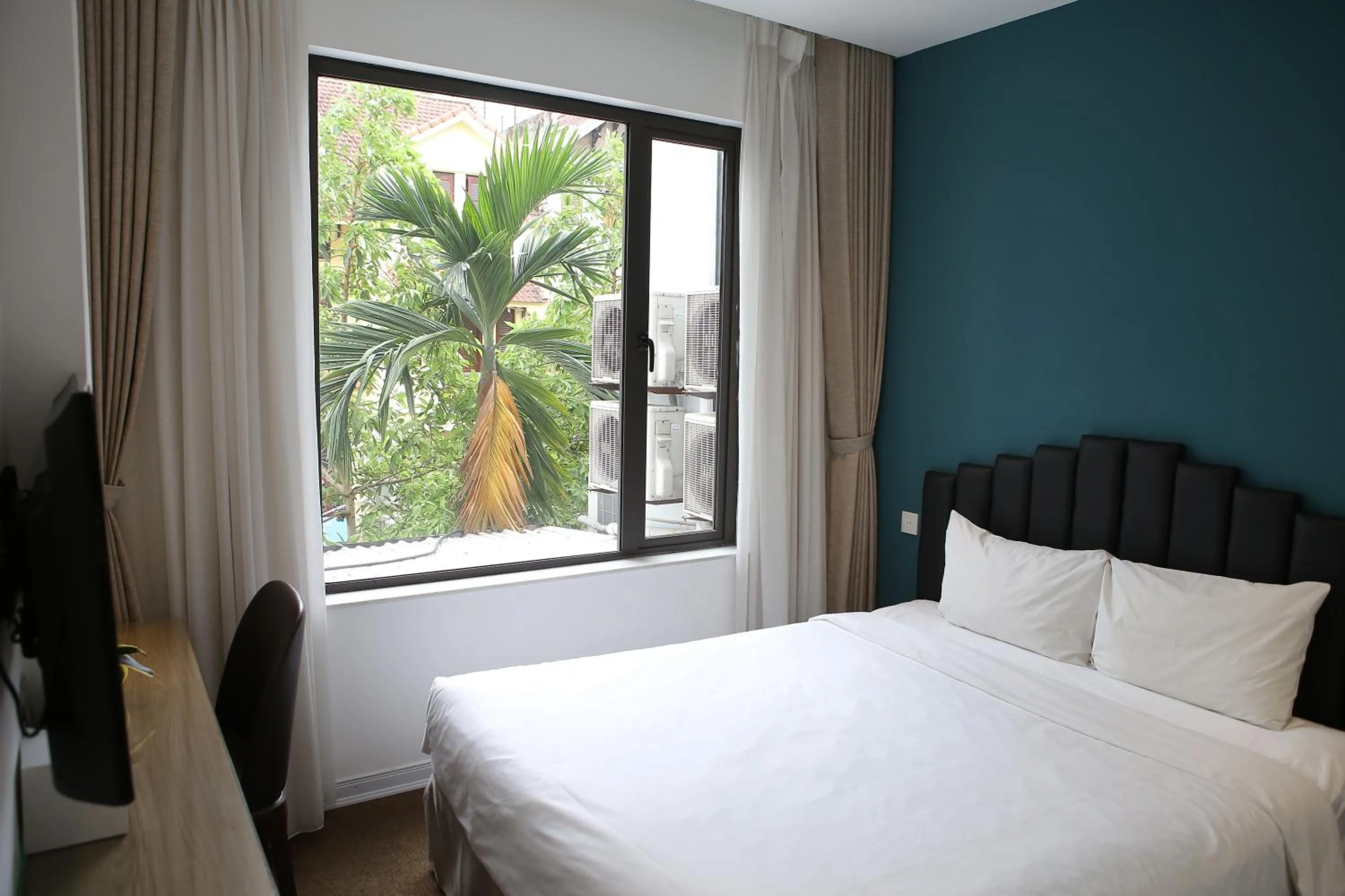 View (from property/room), Bed in Vy House