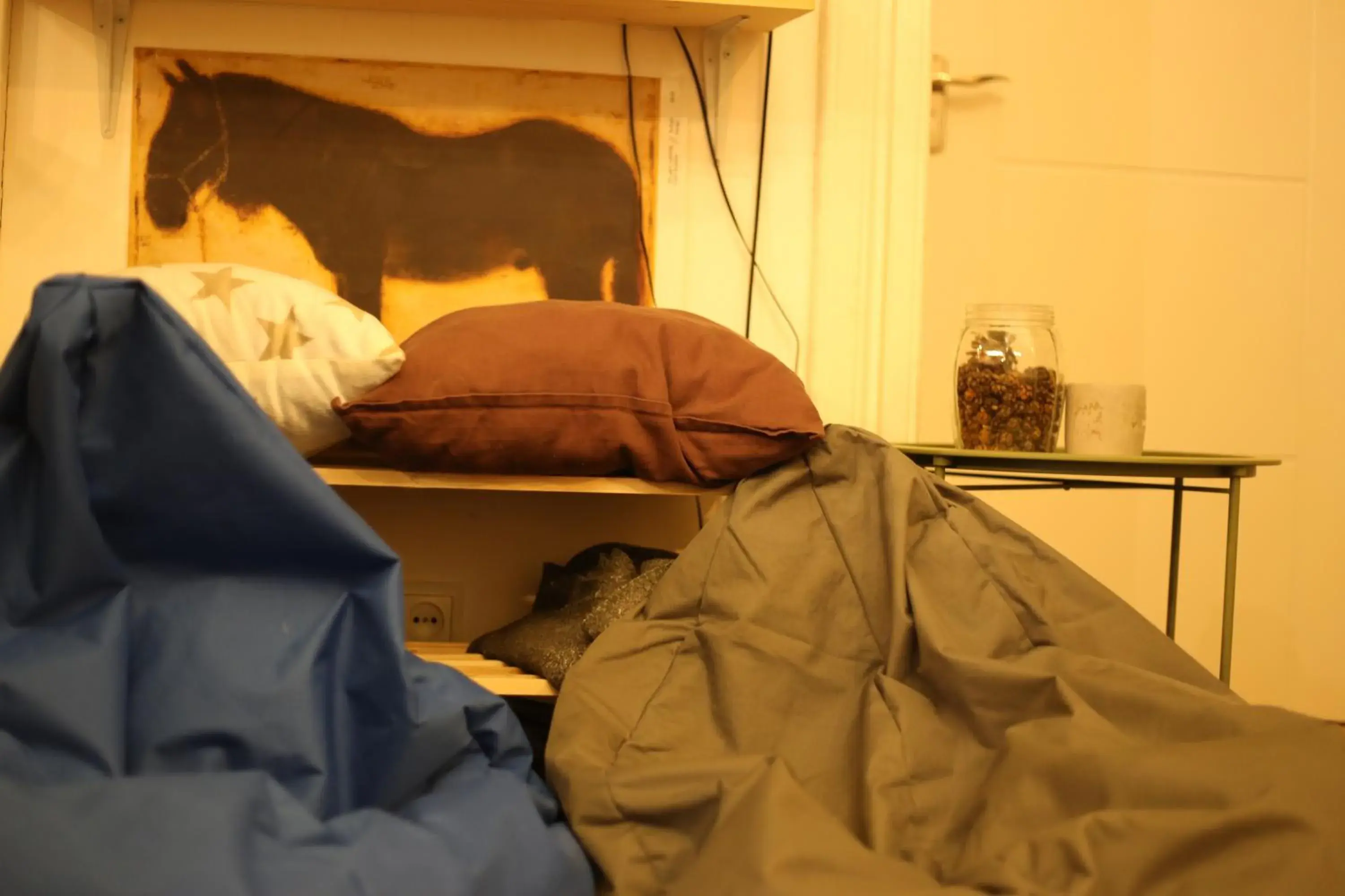 Communal lounge/ TV room, Bed in Moosica Hostel Communal lounge/ TV room, Bed in Moosica Hostel