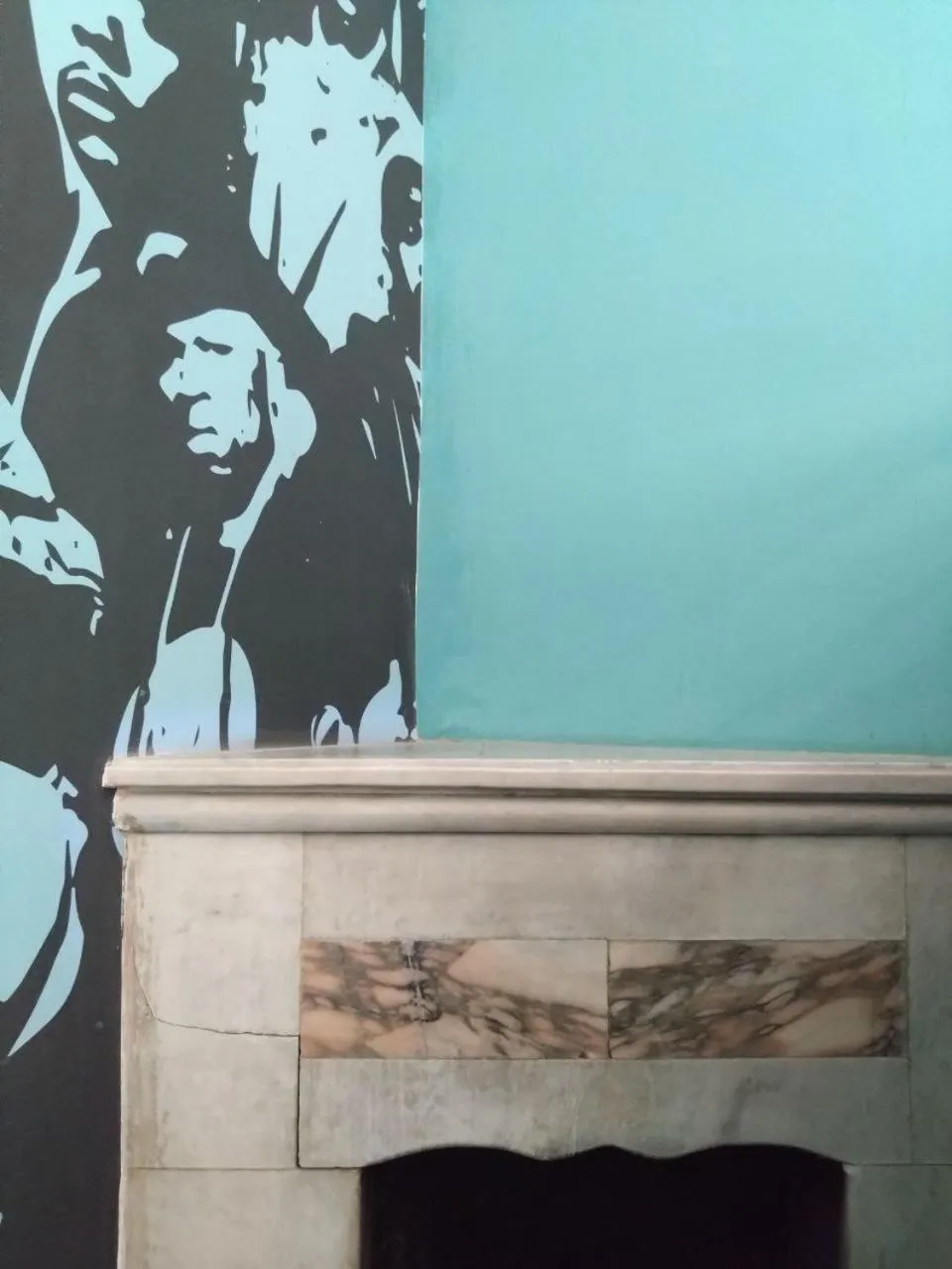 fireplace in Moosica Hostel