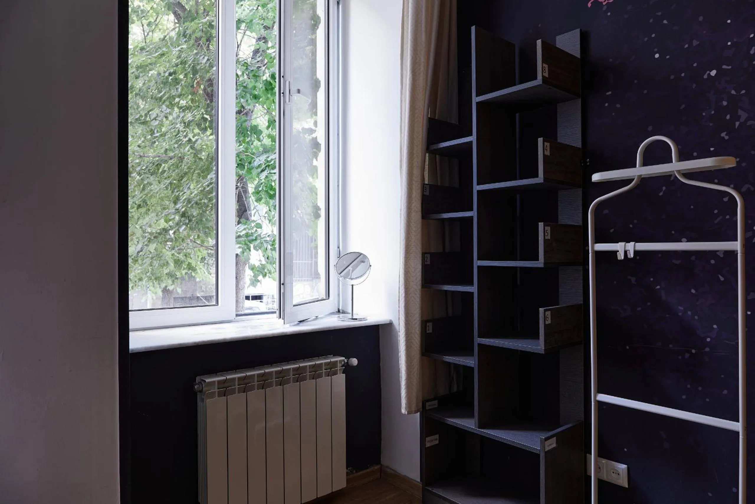 Quiet street view in Moosica Hostel