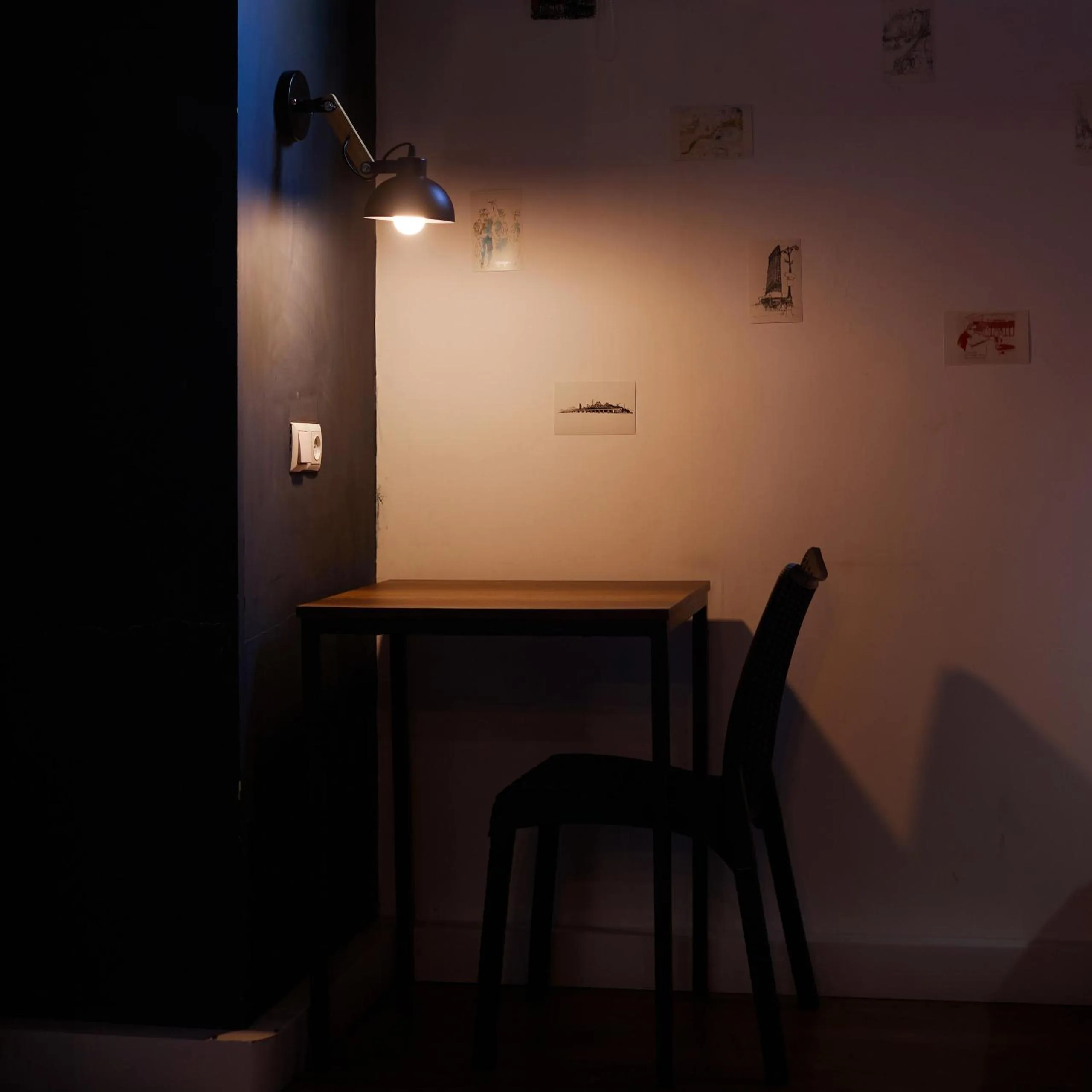 hair dresser in Moosica Hostel