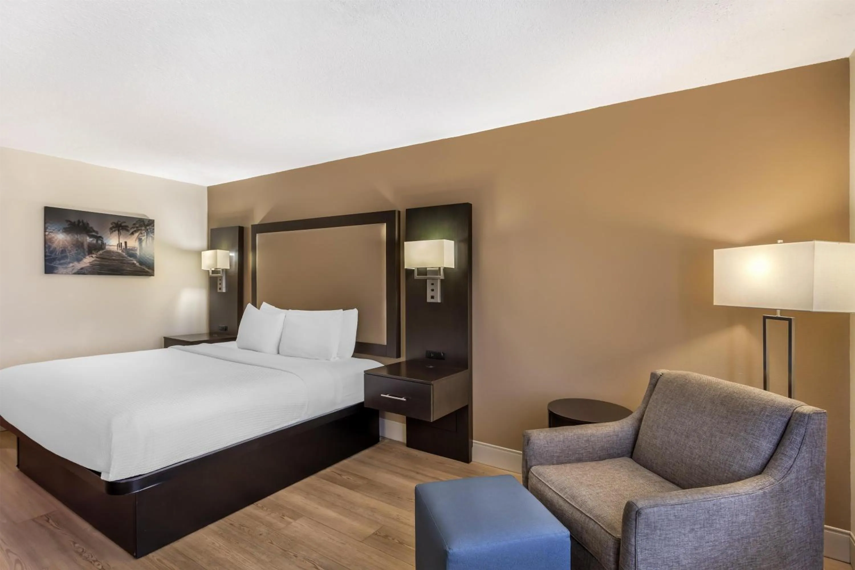 Bedroom, Bed in Best Western Plus Madison