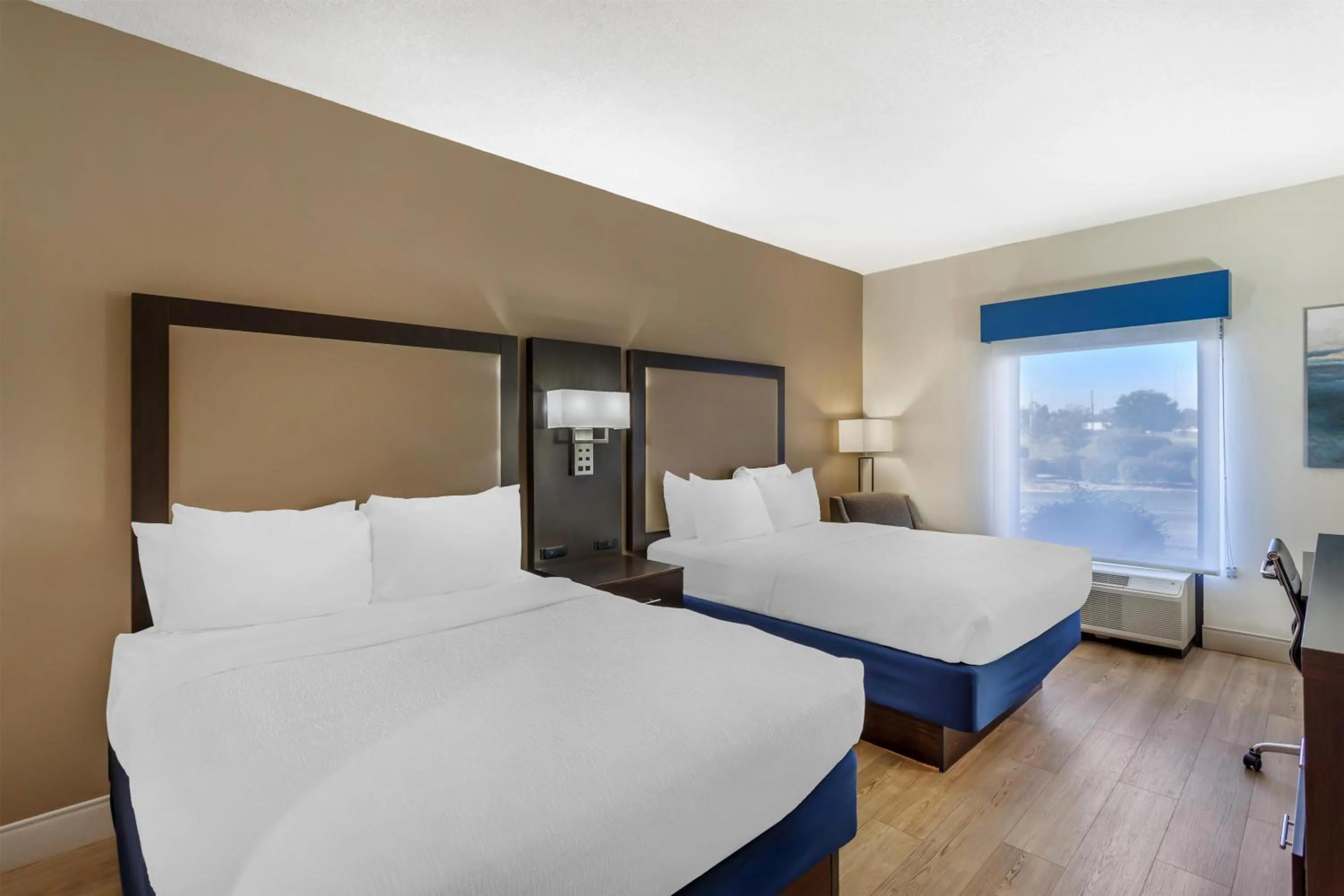 Bedroom, Bed in Best Western Plus Madison