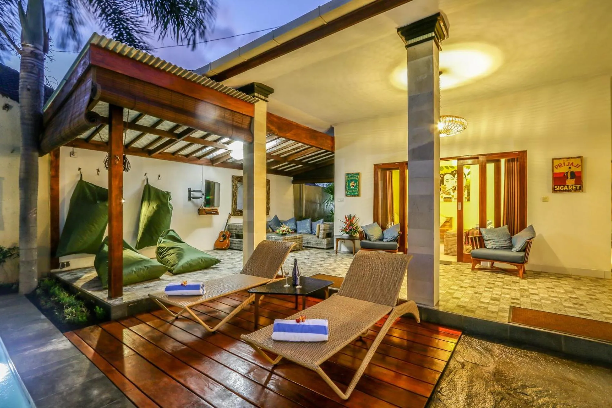 Villa Mira