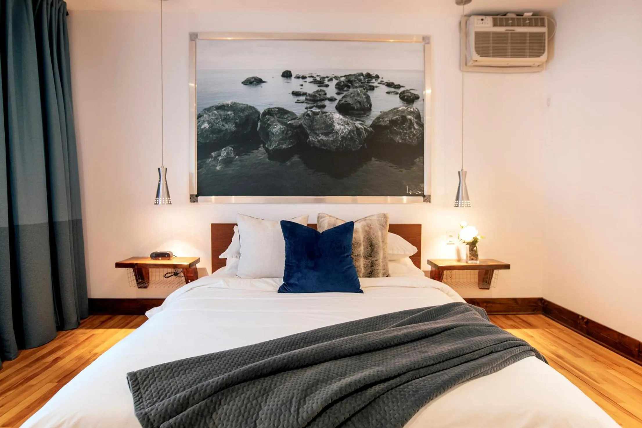 Bed in Lofts Jacques-Cartier Free Parking