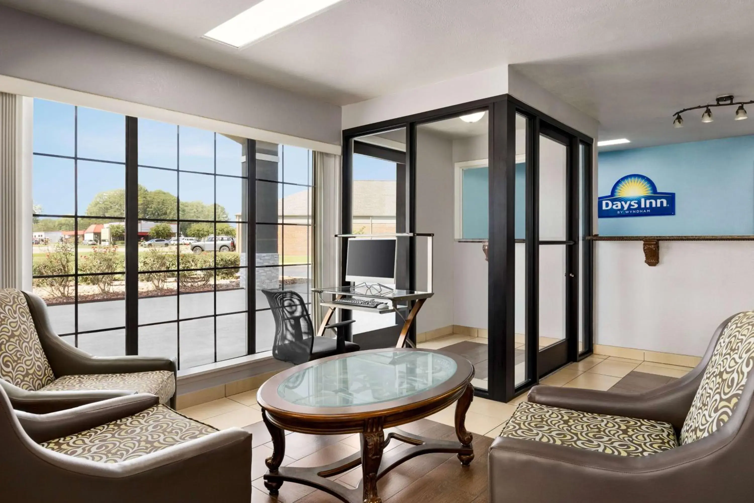 Lobby or reception in Days Inn by Wyndham Fulton Lobby or reception in Days Inn by Wyndham Fulton