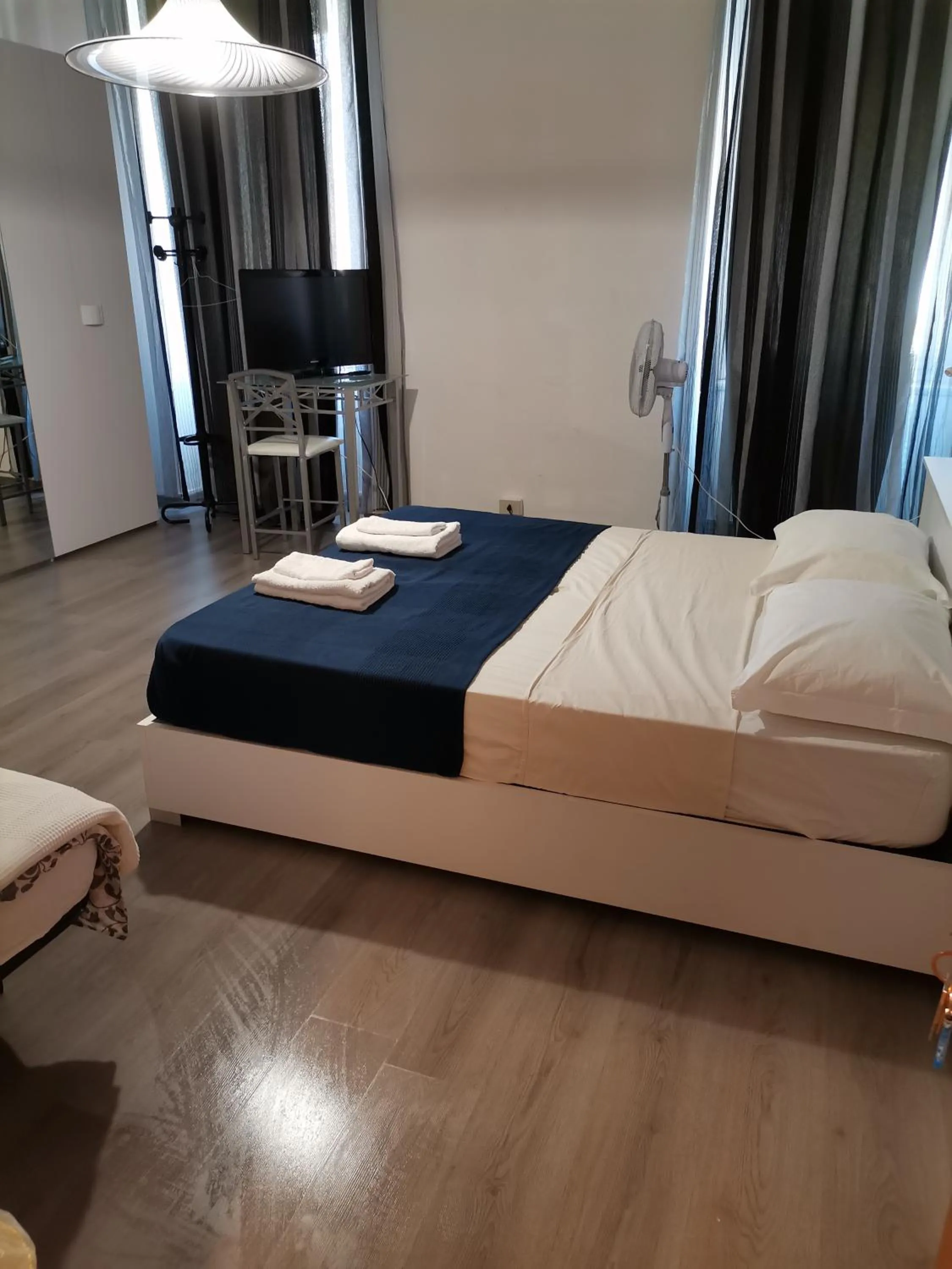 Bed in B&B Porto Vecchio ROOMS - Stazione Centrale Trieste