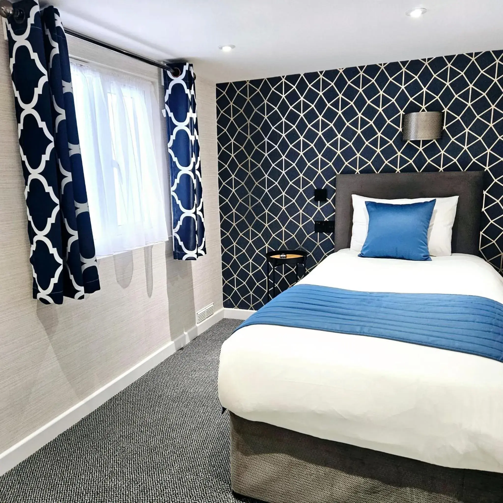 Bedroom, Bed in Mentone Hotel Bedroom, Bed in Mentone Hotel