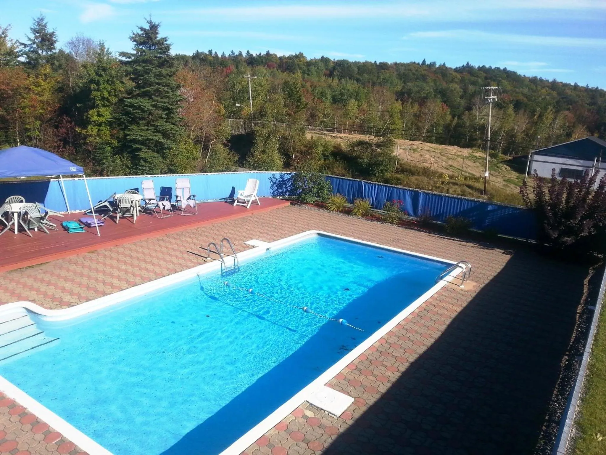 Swimming pool in Auberge La Rocaille