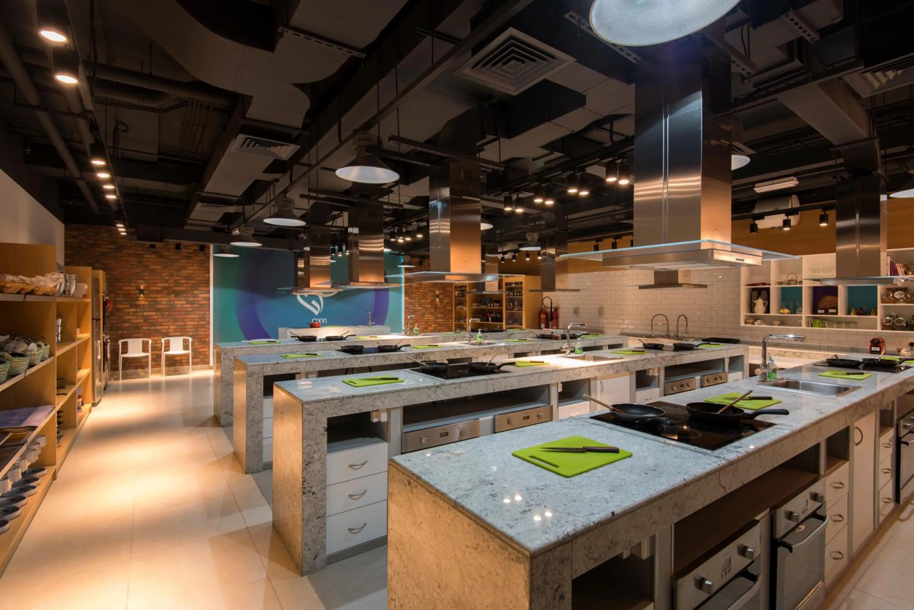 Shopping Area in Fraser Suites Muscat