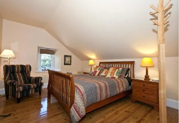 Day, Bed in Clyde Hall Bed and Breakfast