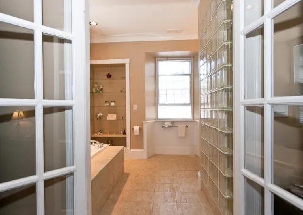 Day in Clyde Hall Bed and Breakfast