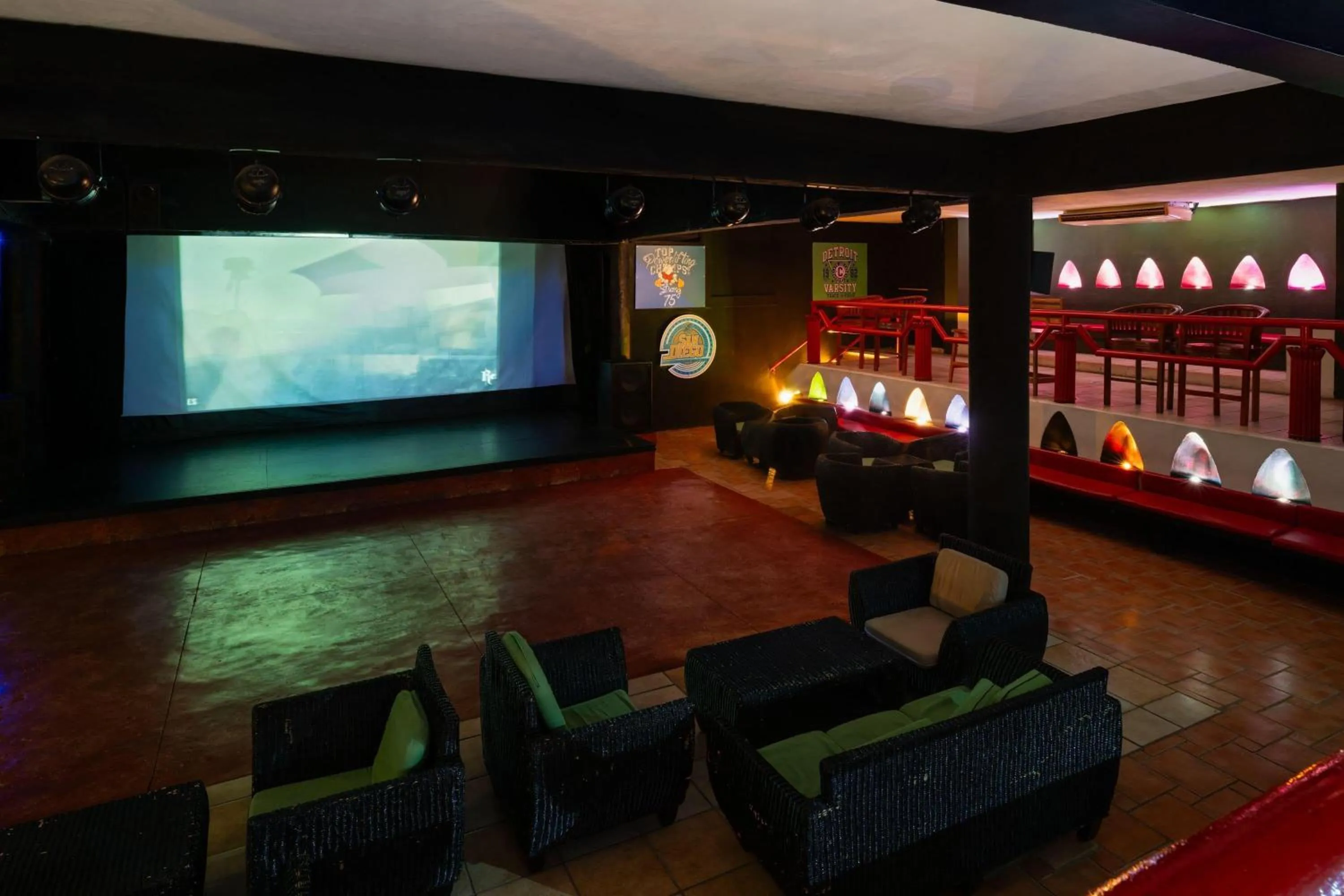 Lounge or bar in Grand Decameron Complex Bucerias, A Trademark All-Inclusive Resort
