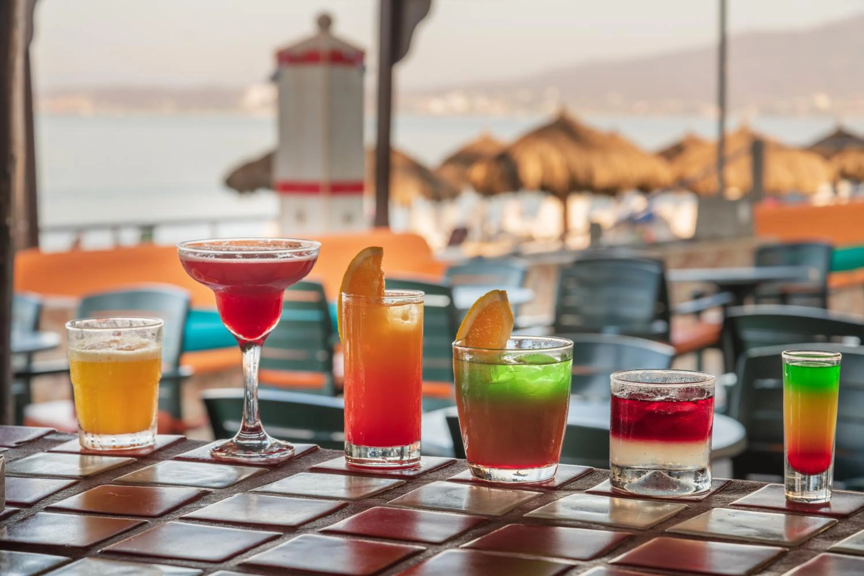 Lounge or bar in Grand Decameron Complex Bucerias, A Trademark All-Inclusive Resort