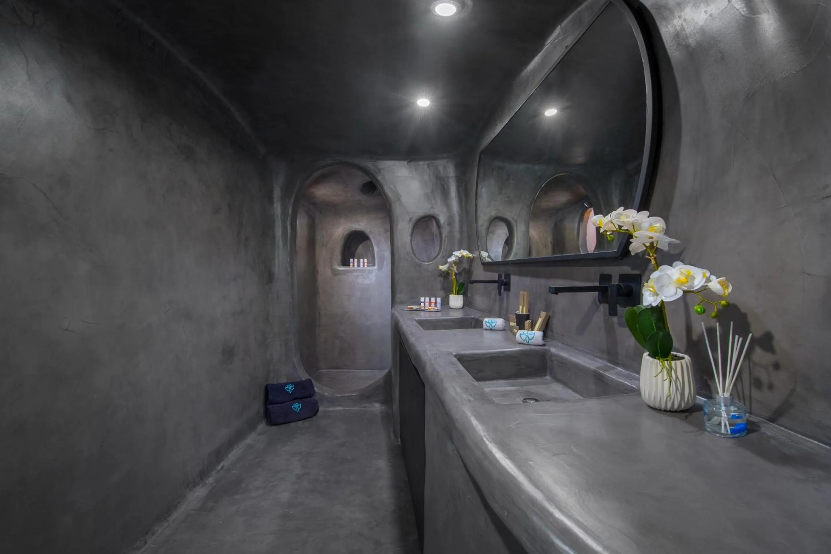 Bathroom in Sophia Finikia Villas