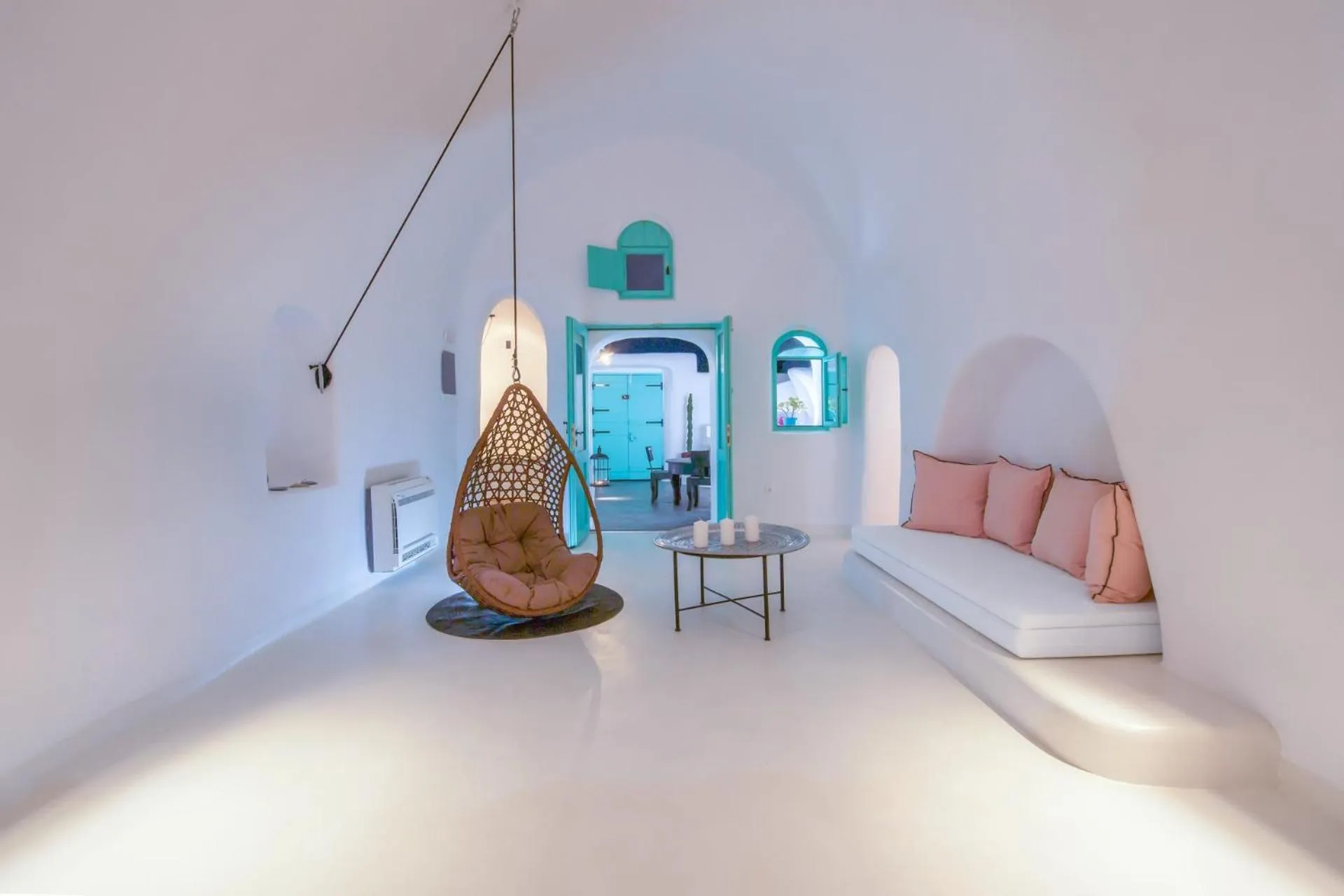 Photo of the whole room, Bed in Sophia Finikia Villas