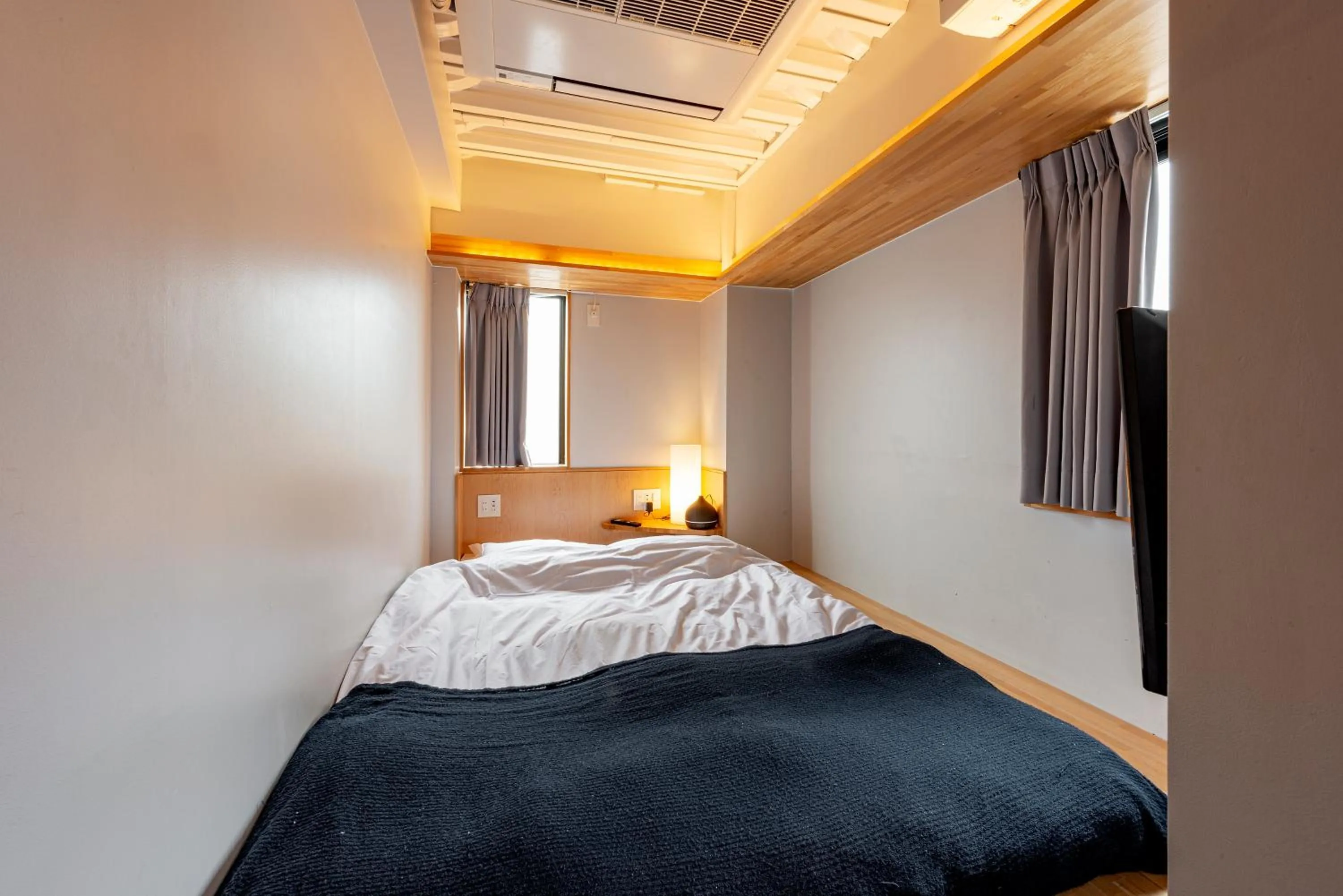 Bed in plat hostel keikyu asakusa station