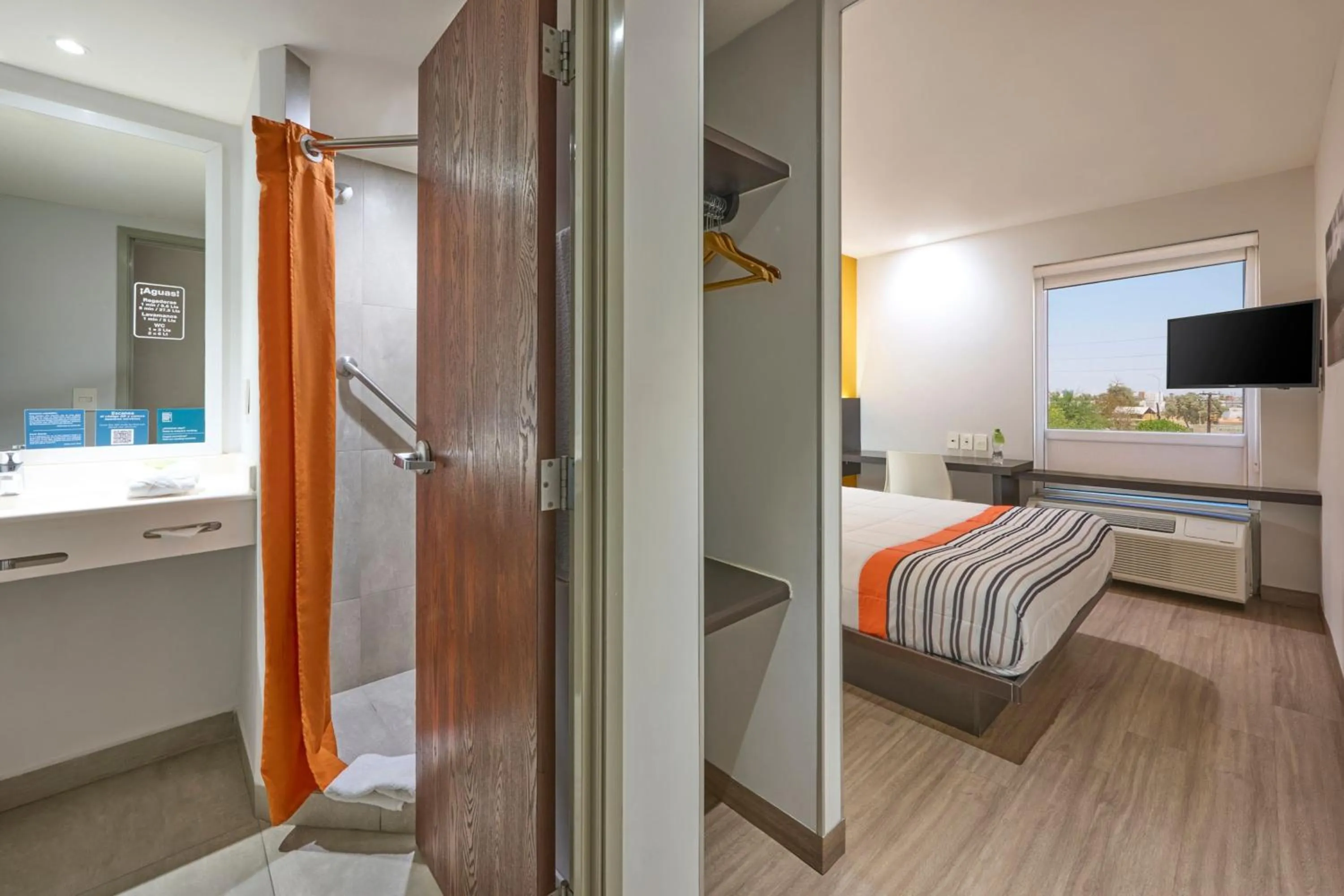 Bedroom, Bed in City Express Junior by Marriott Mexicali