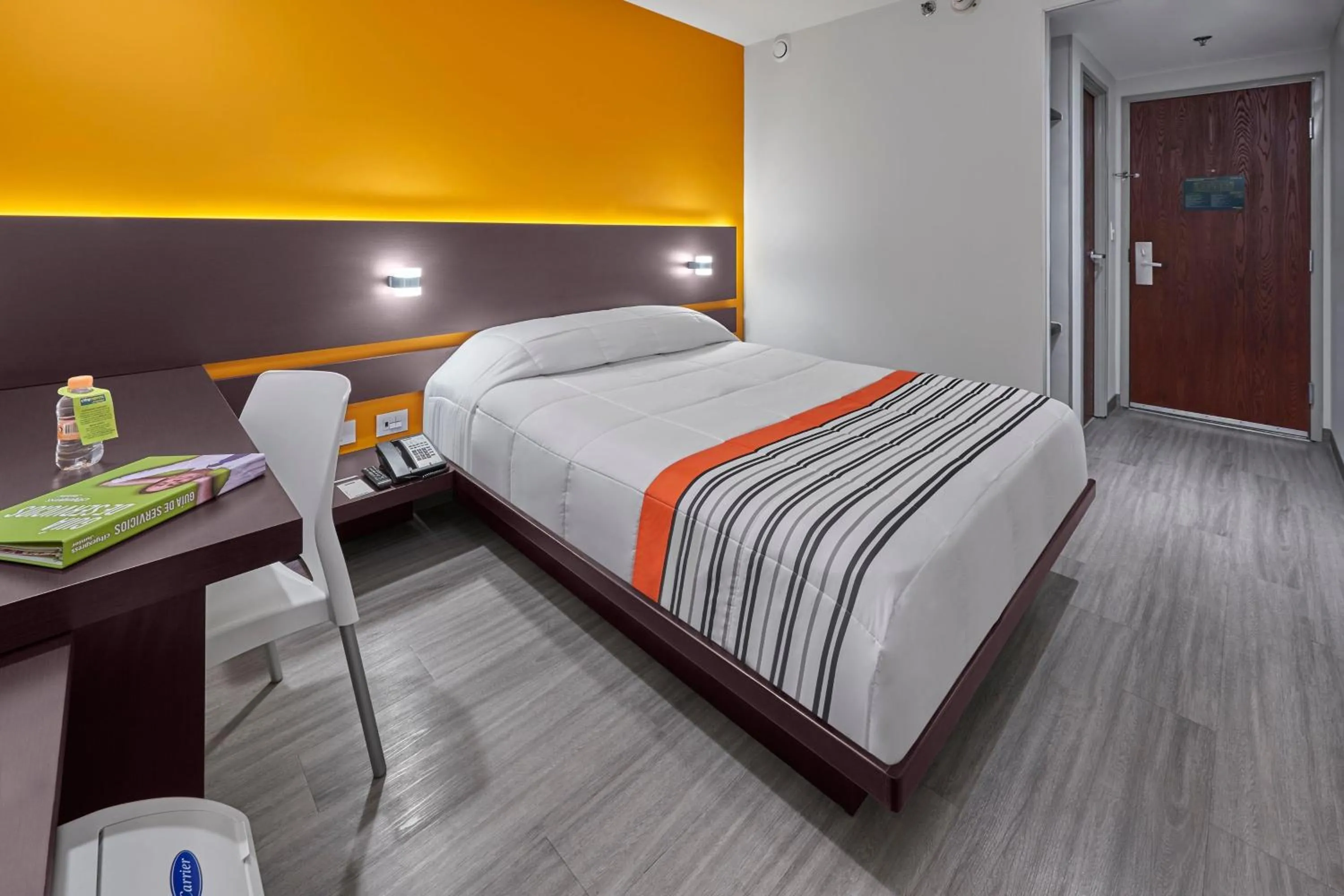 Bedroom, Bed in City Express Junior by Marriott Mexicali