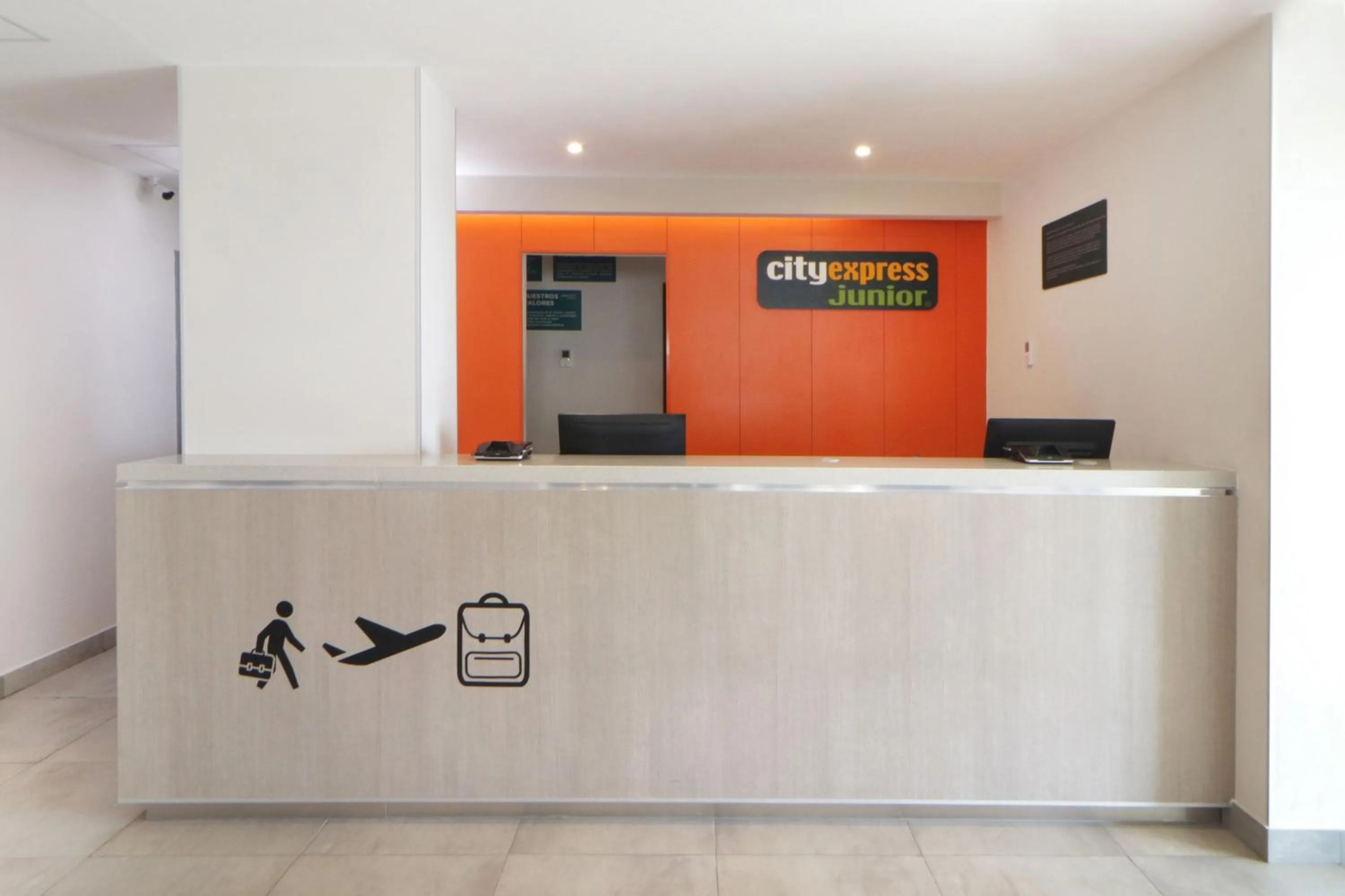 Lobby or reception in City Express Junior by Marriott Tijuana Otay