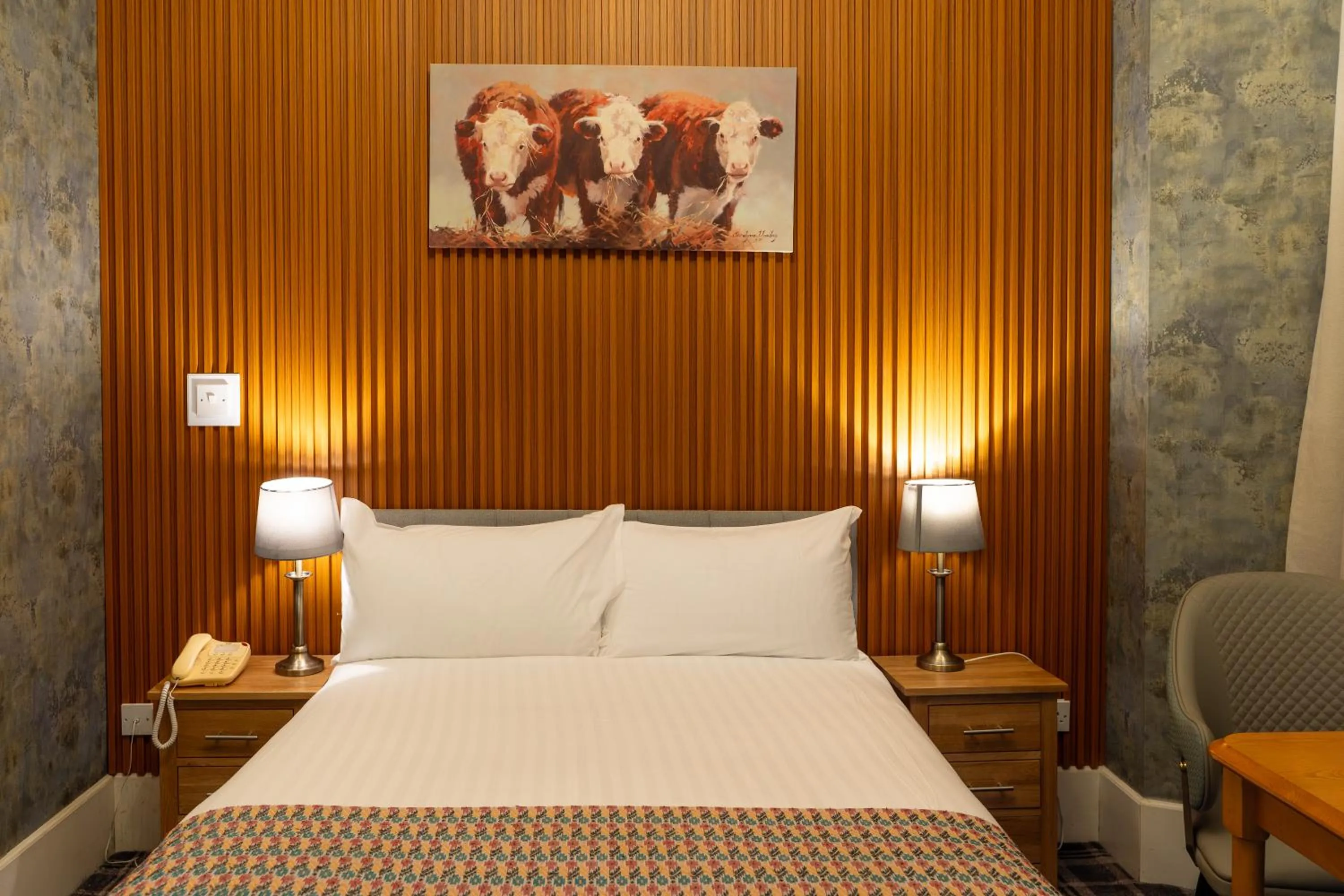 Bedroom, Bed in Grampian Hotel