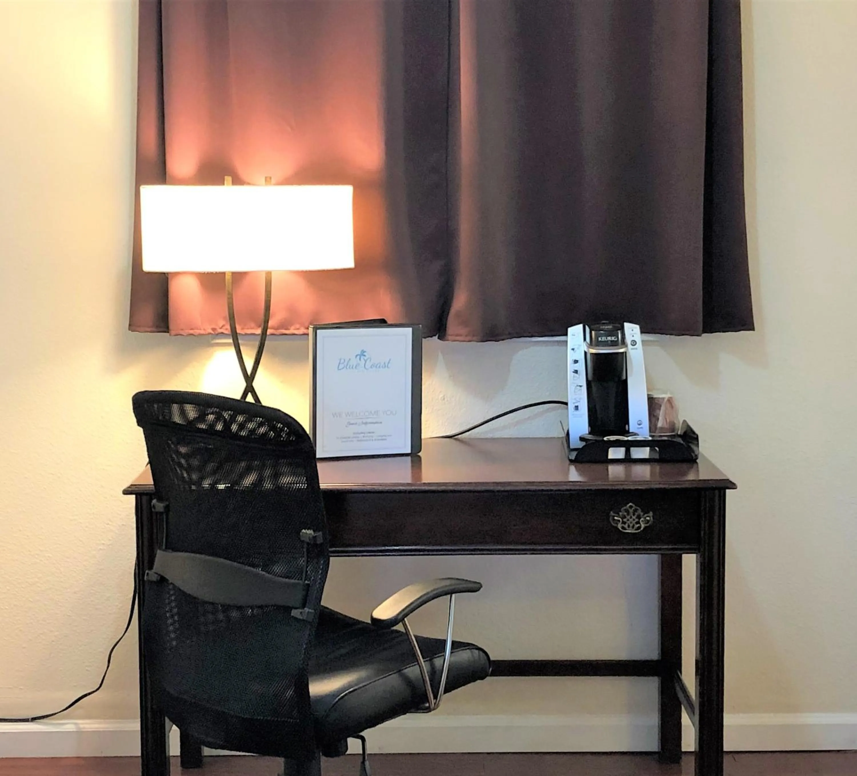 Seating area in Blue Coast Inn & Suites