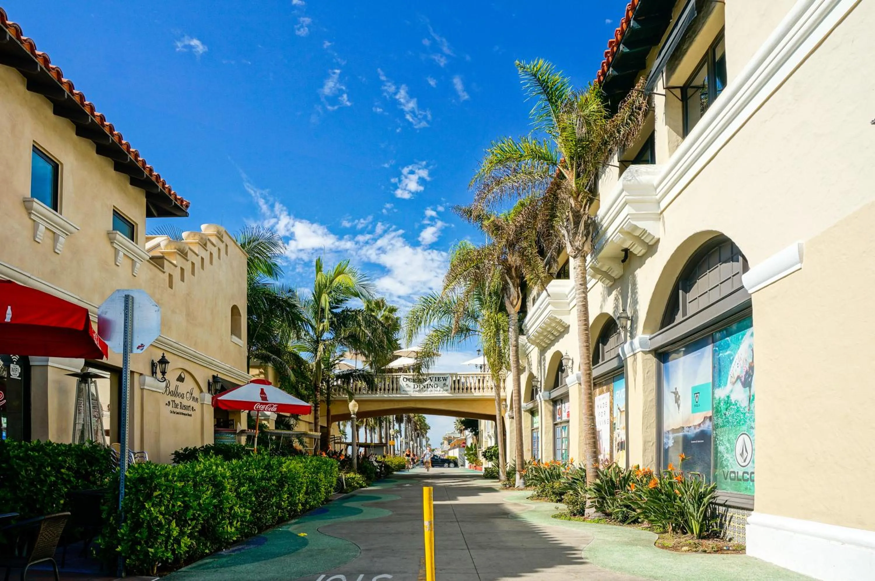Facade/entrance in Balboa Inn, On The Beach At Newport