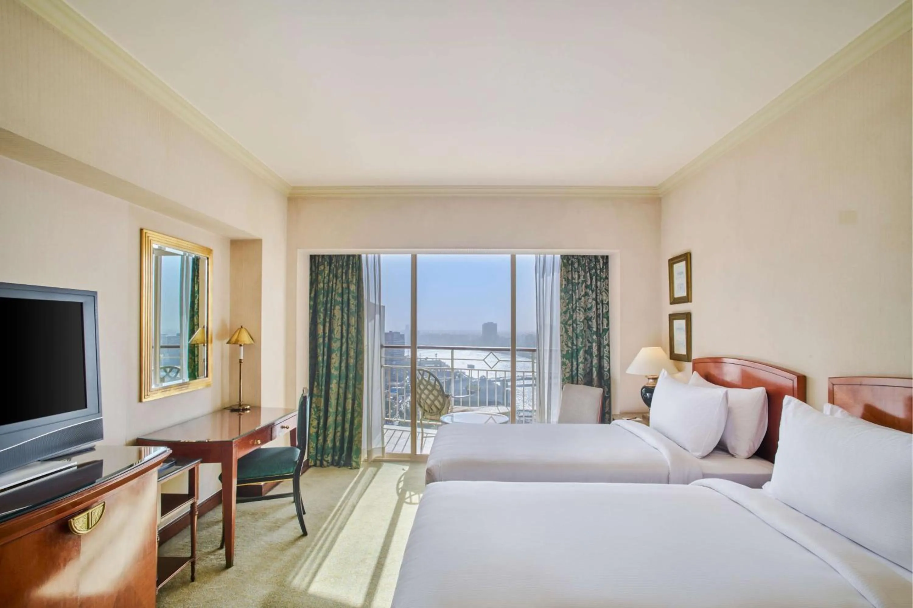 Bed in Hilton Cairo Grand Nile