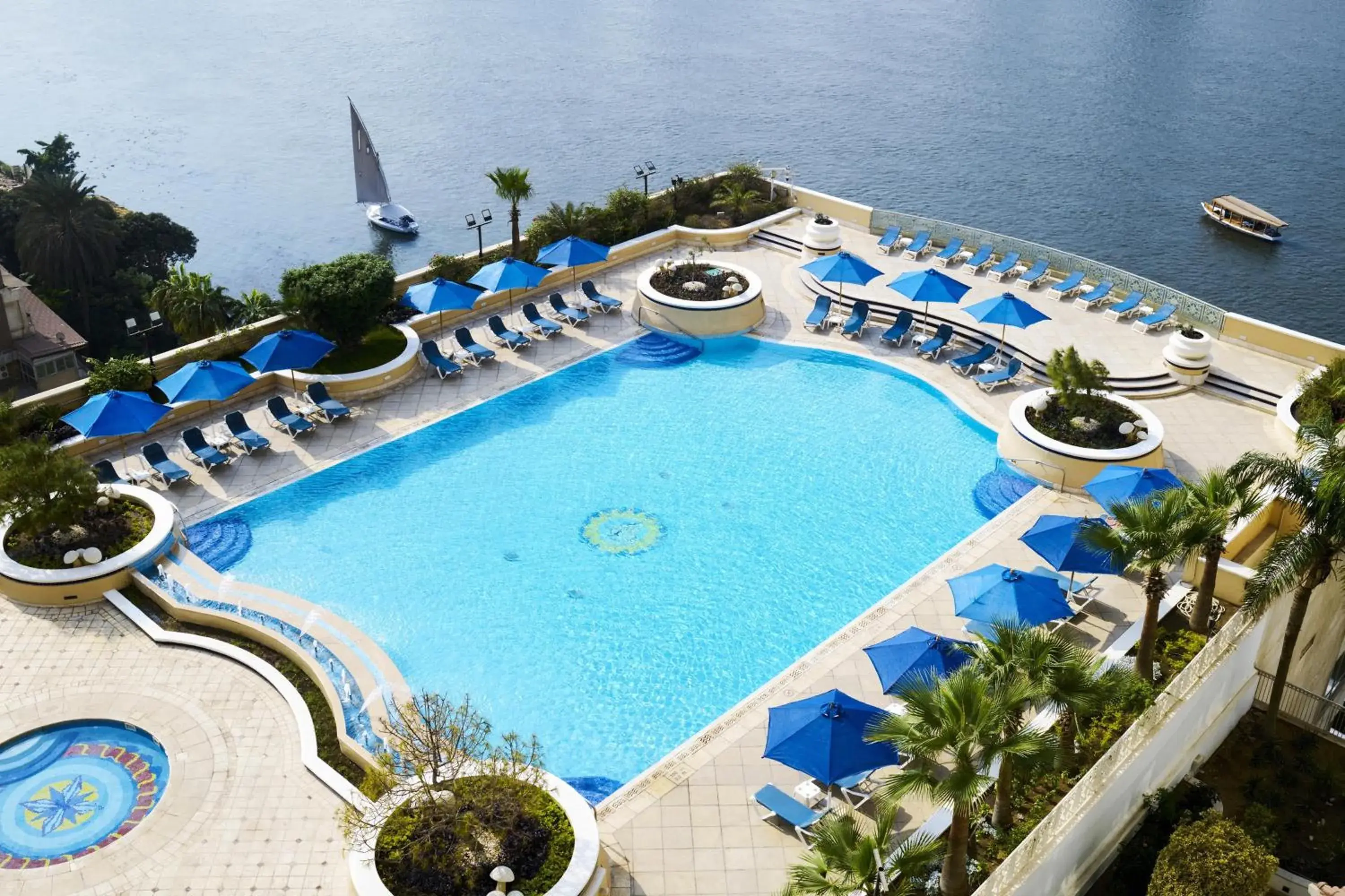 Pool view in Hilton Cairo Grand Nile Pool view in Hilton Cairo Grand Nile