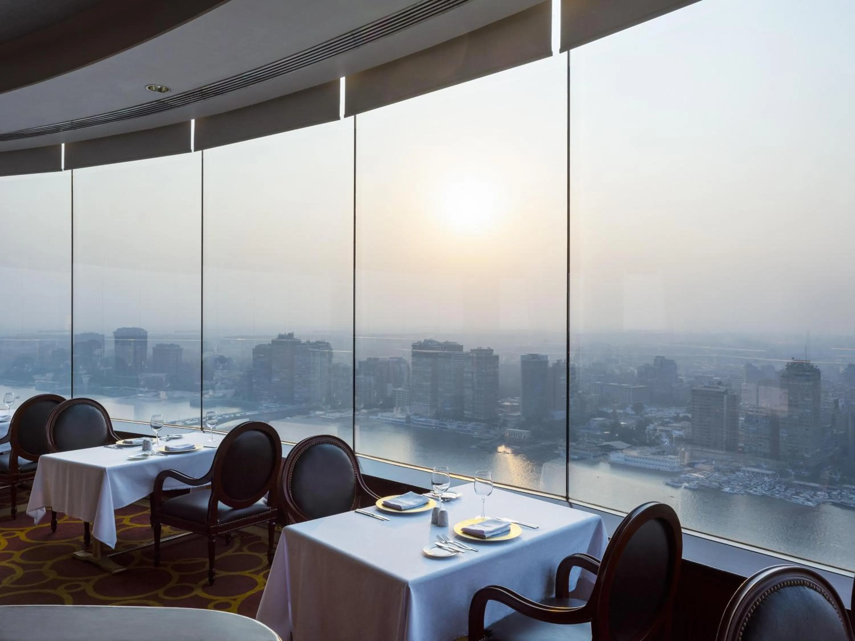 Restaurant/places to eat in Hilton Cairo Grand Nile