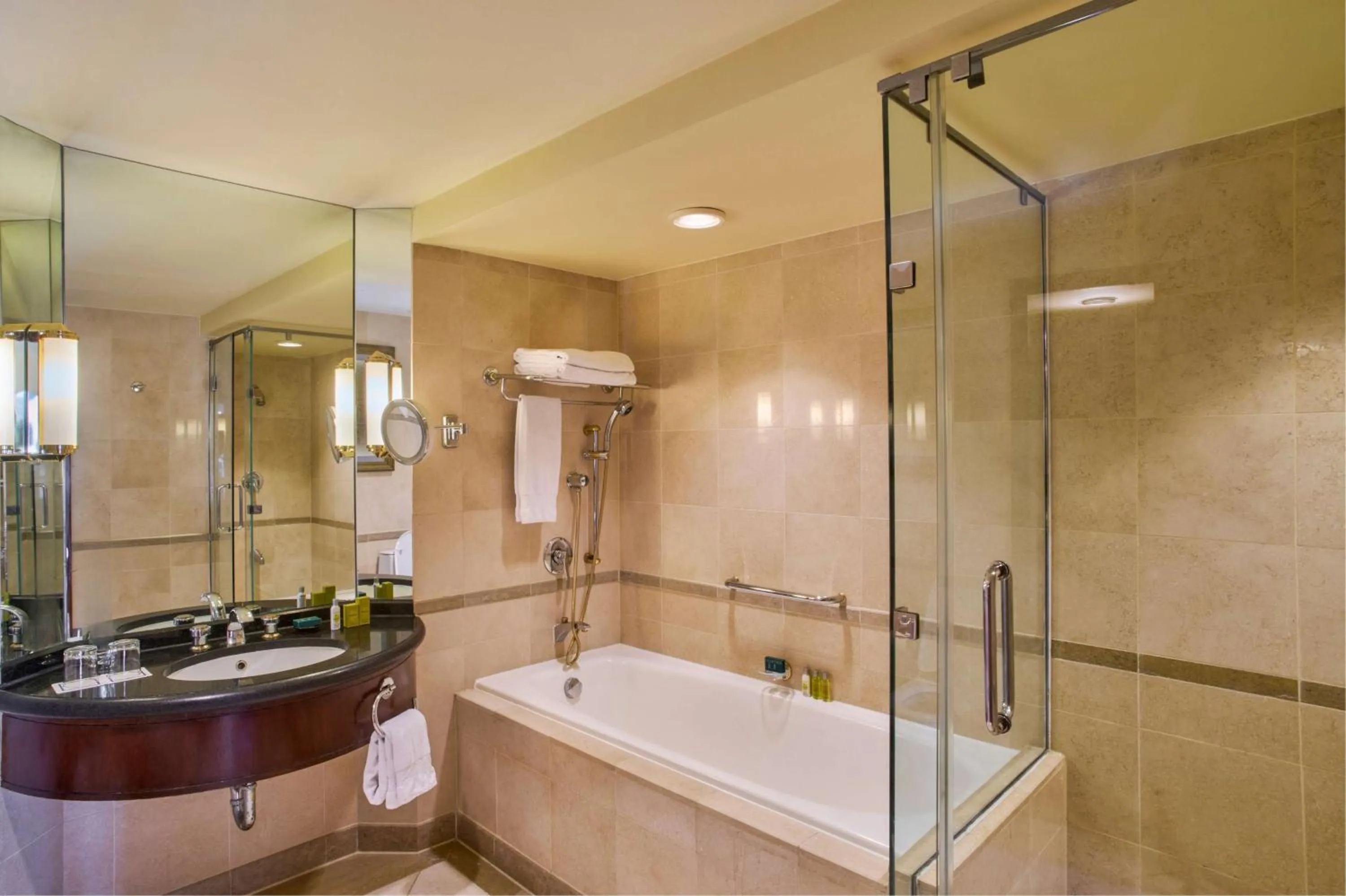 Bathroom in Hilton Cairo Grand Nile