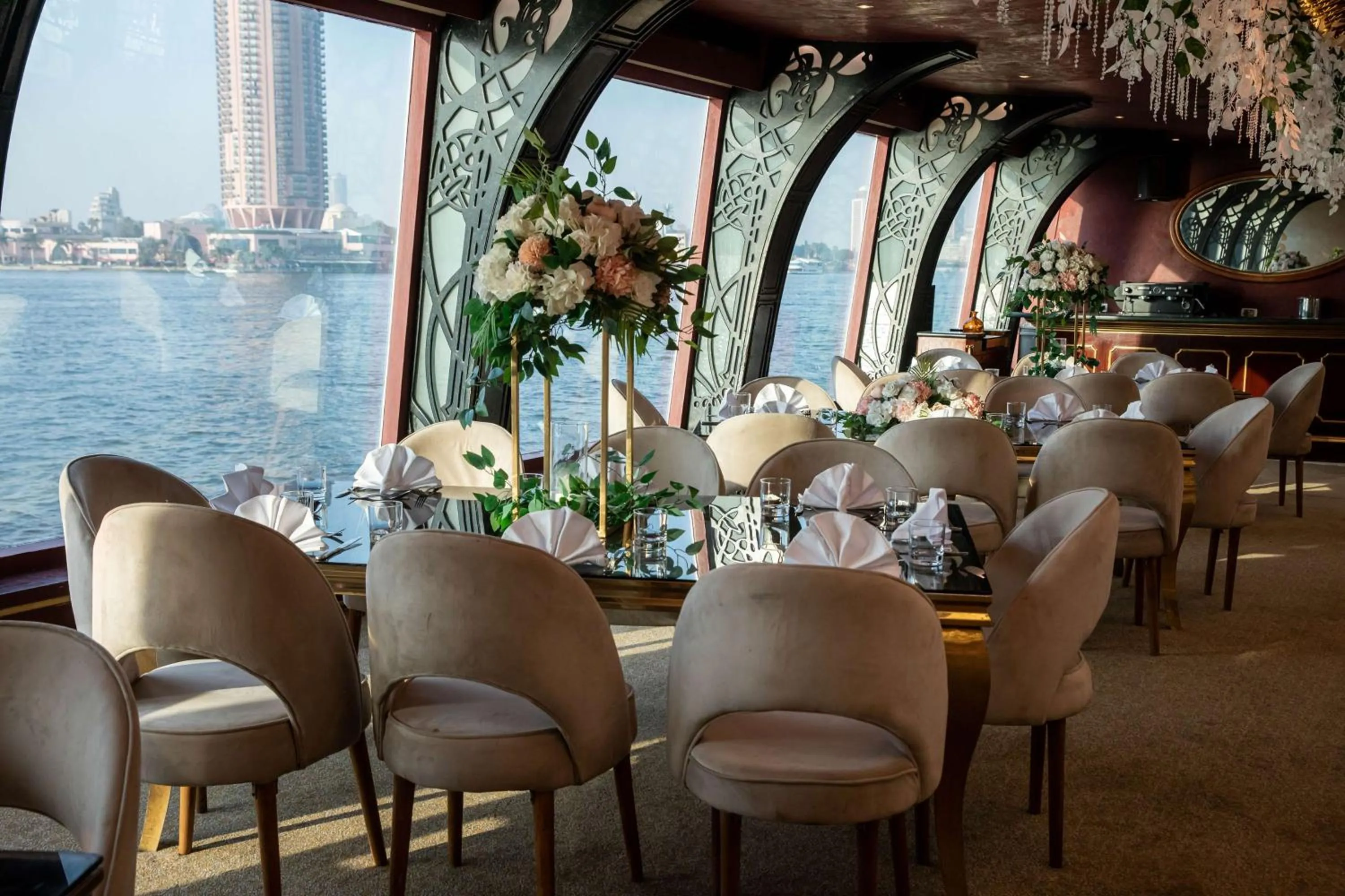 Restaurant/places to eat in Hilton Cairo Grand Nile