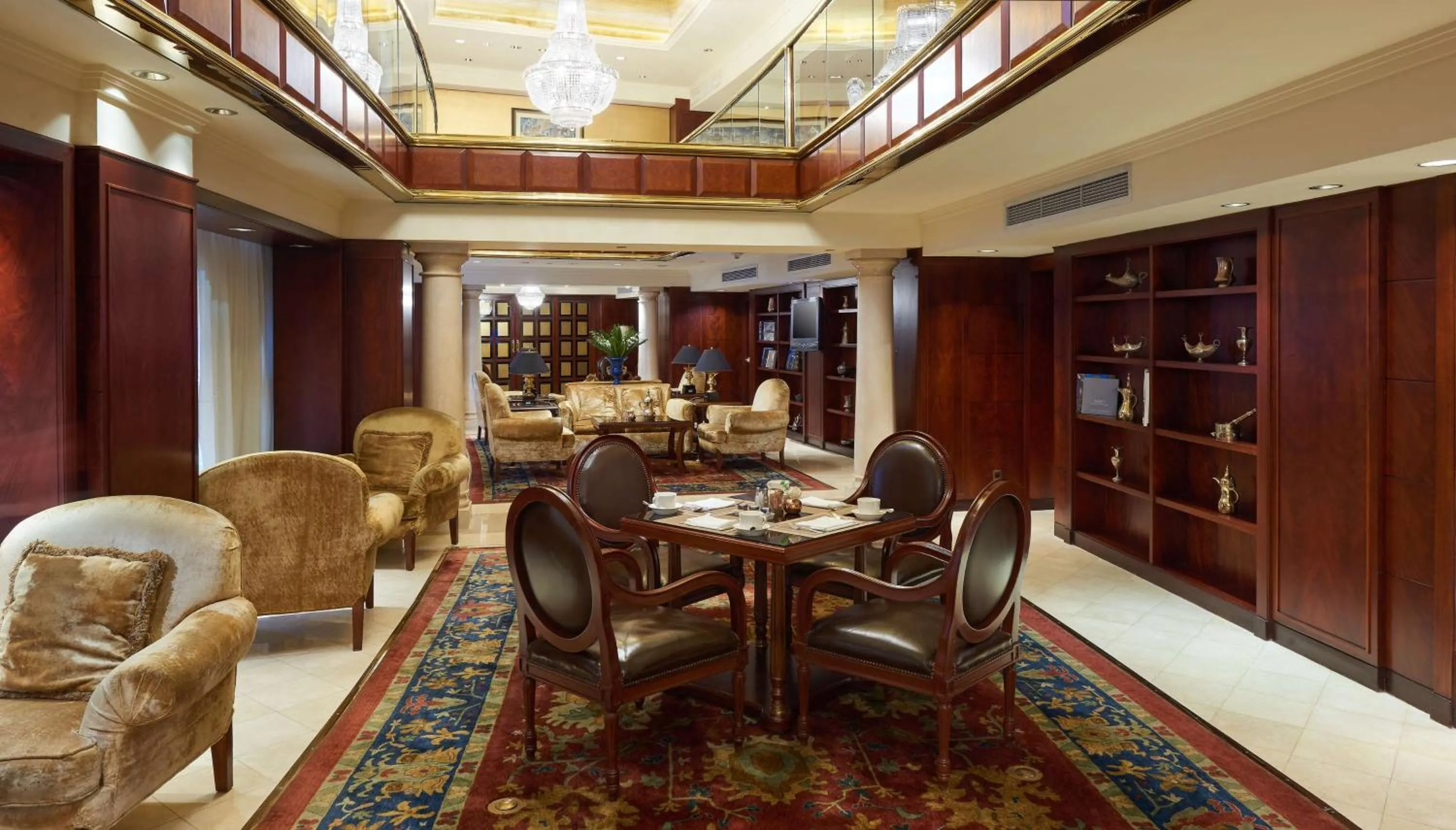 Property building in Hilton Cairo Grand Nile