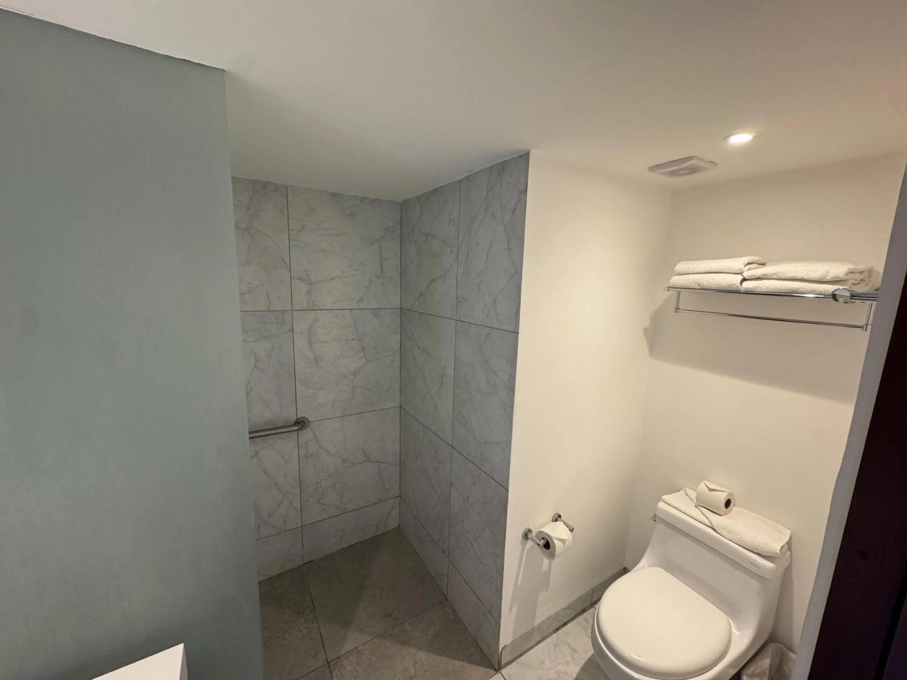 Bathroom in Hotel Colonial de Merida