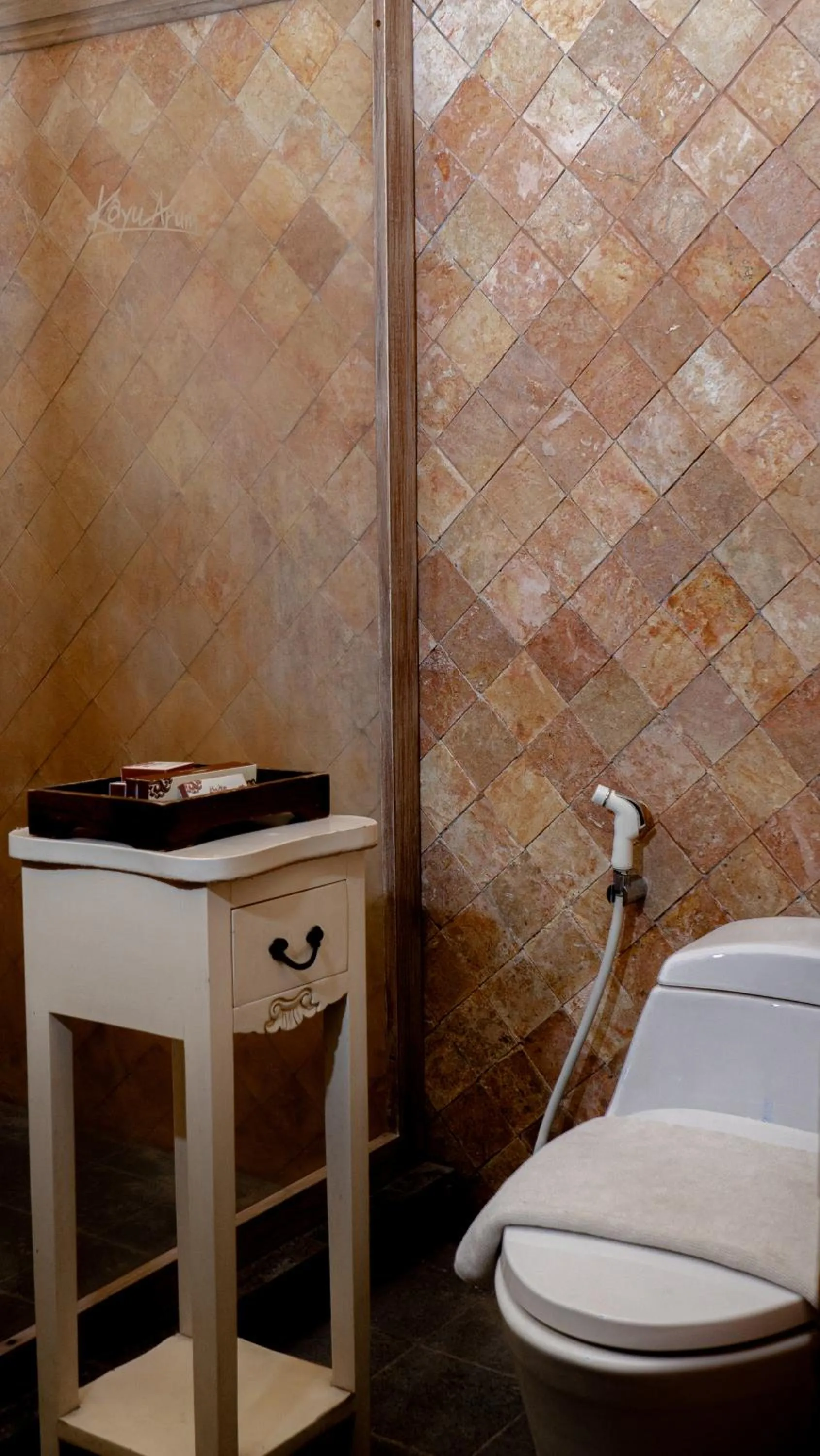 Toilet in Kayu Arum Resort