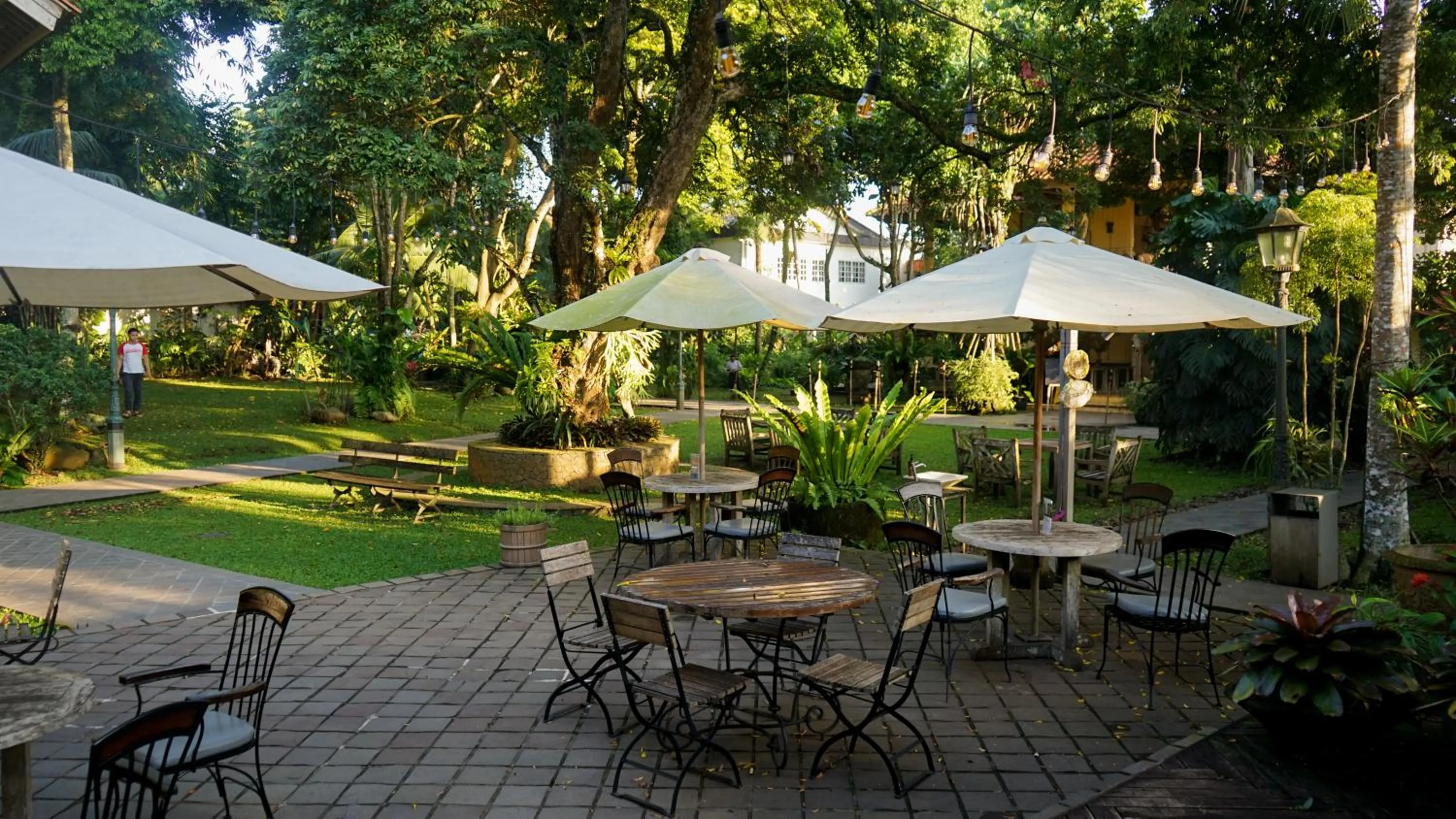 Restaurant/places to eat in Kayu Arum Resort